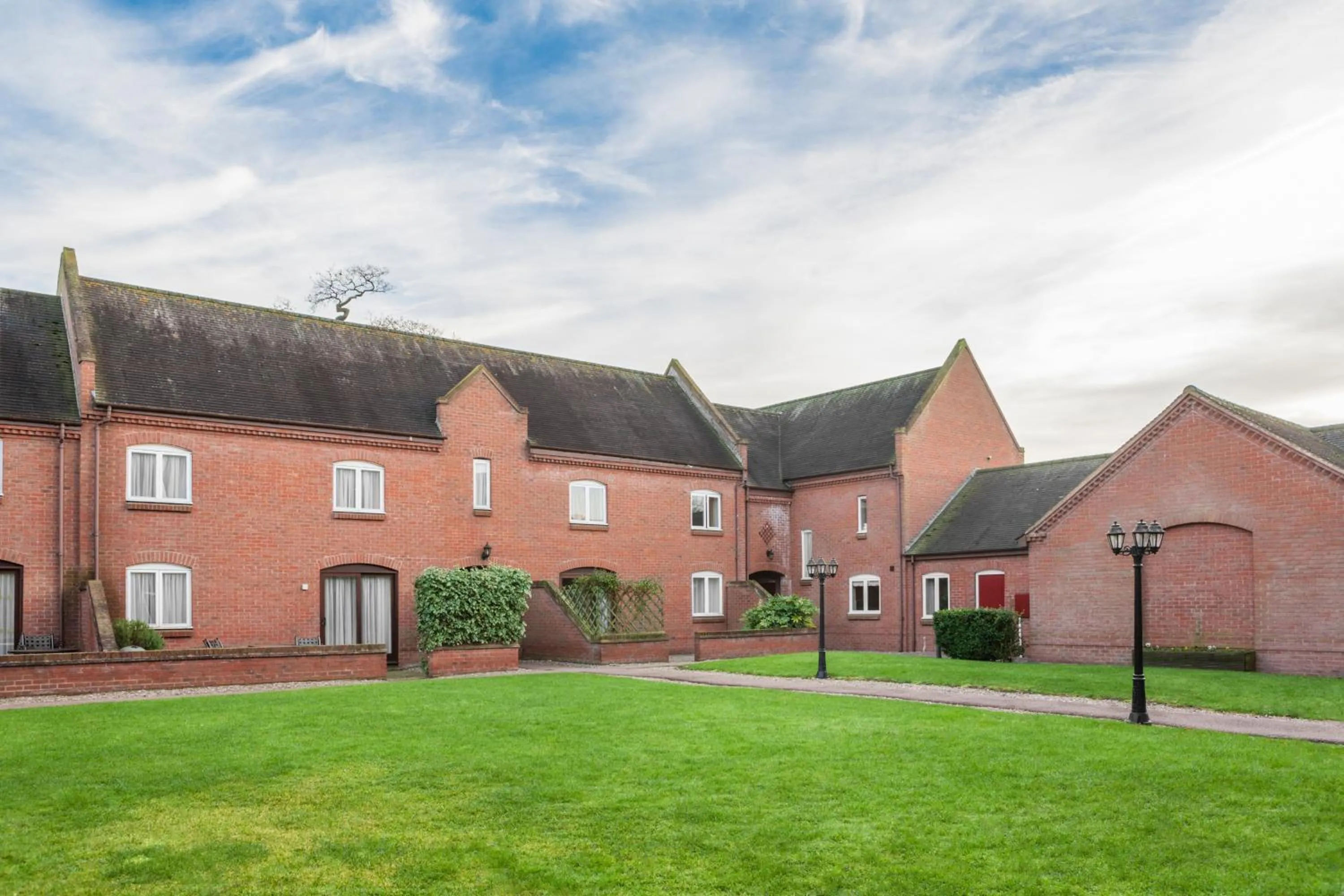 Property building in Wychnor Park Country Club