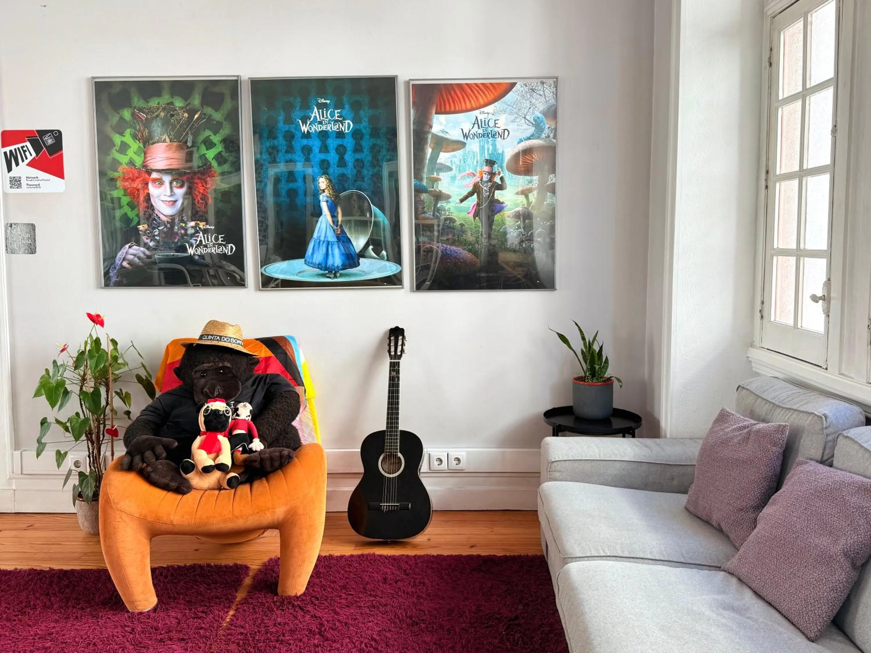 Living room in Rivoli Cinema Hostel