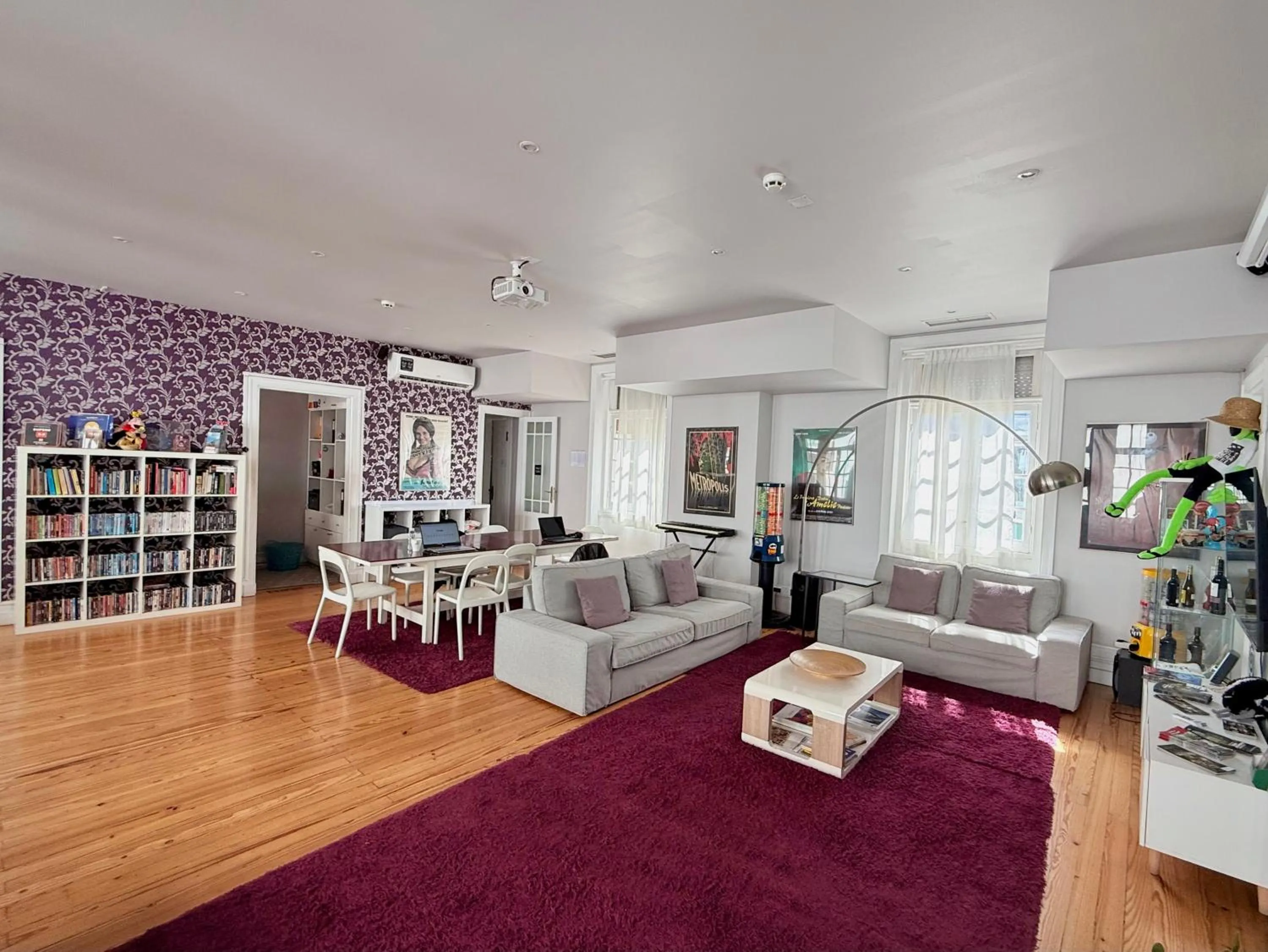 TV and multimedia in Rivoli Cinema Hostel