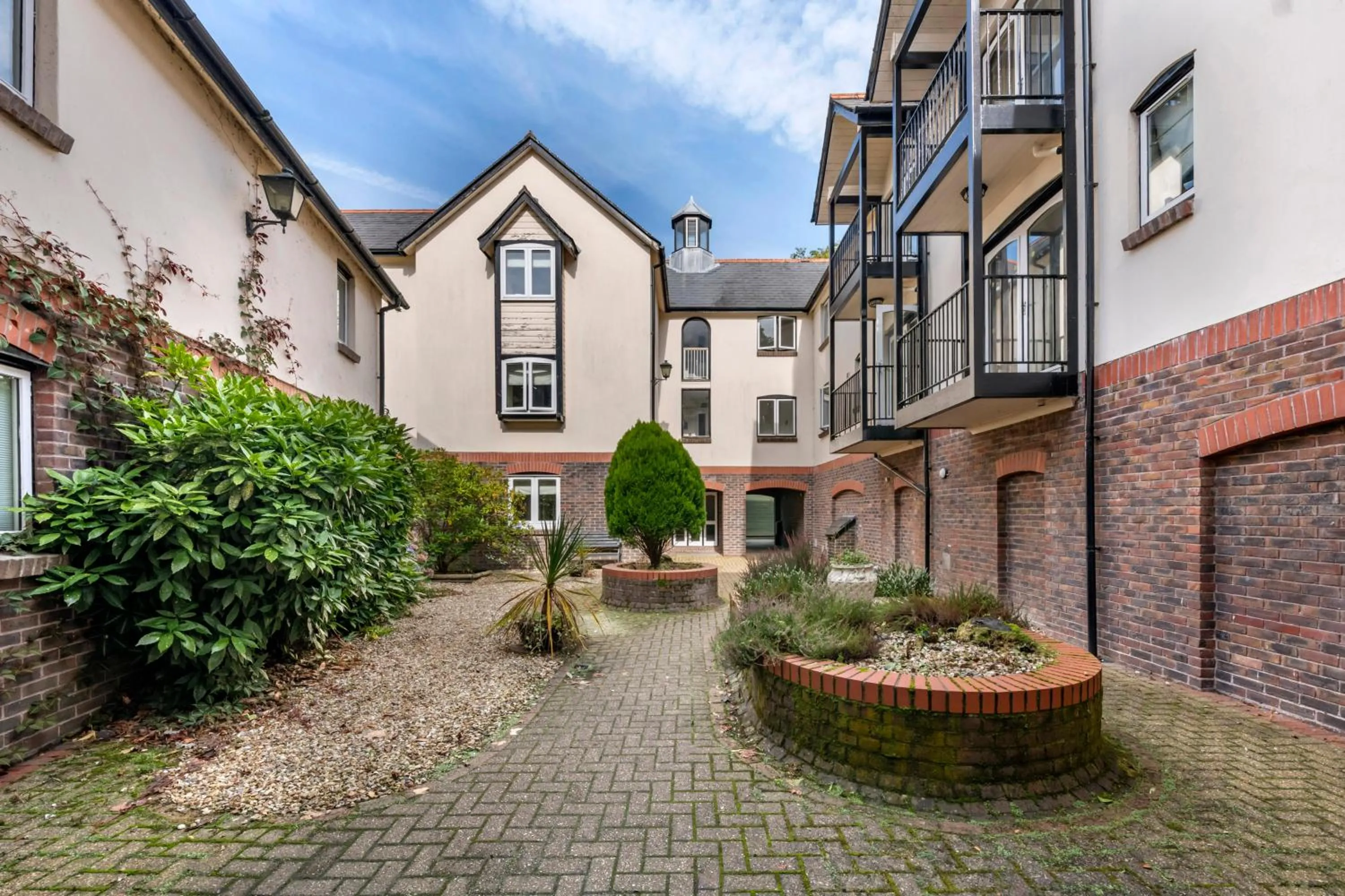 Property building in Woodford Bridge Country Club