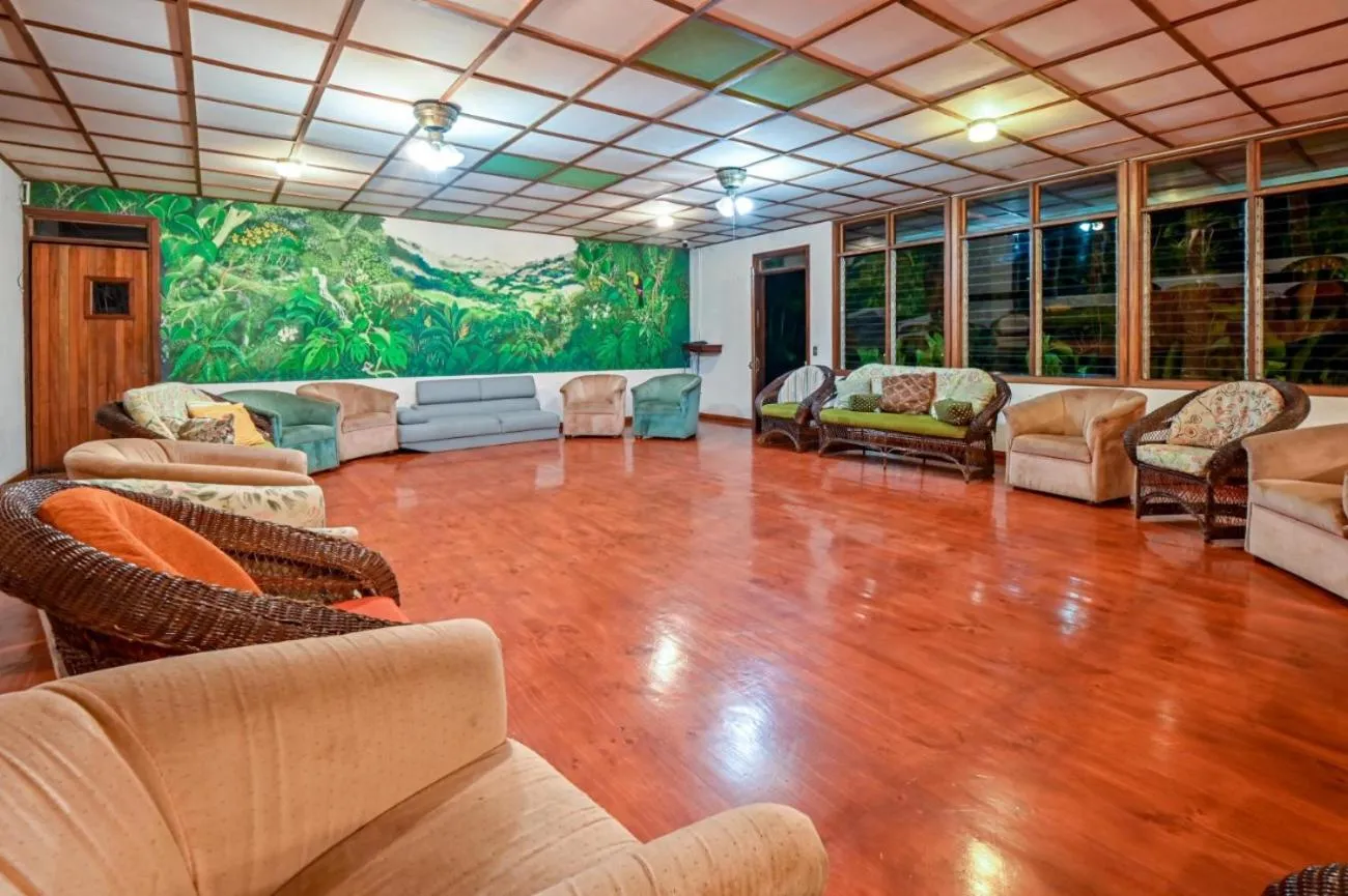 Lands in Love Hotel and Resort