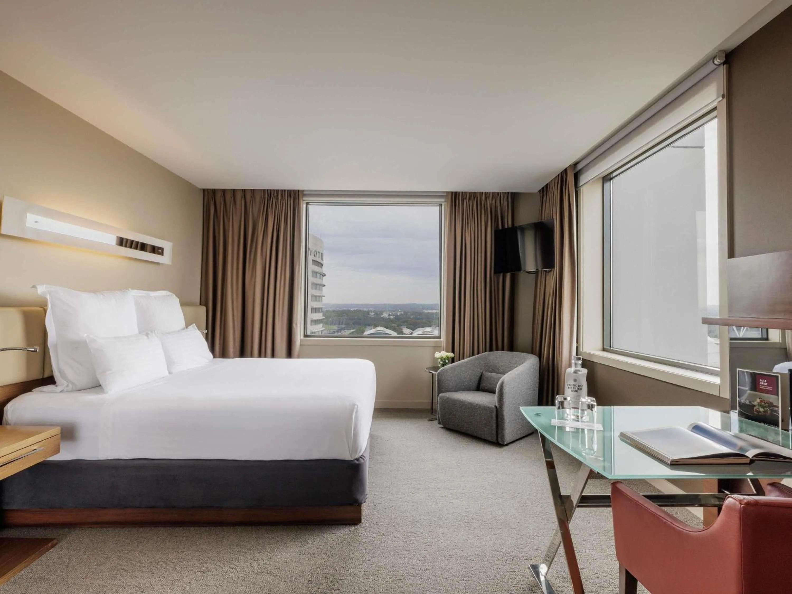 Bedroom, Bed in Pullman Sydney Olympic Park