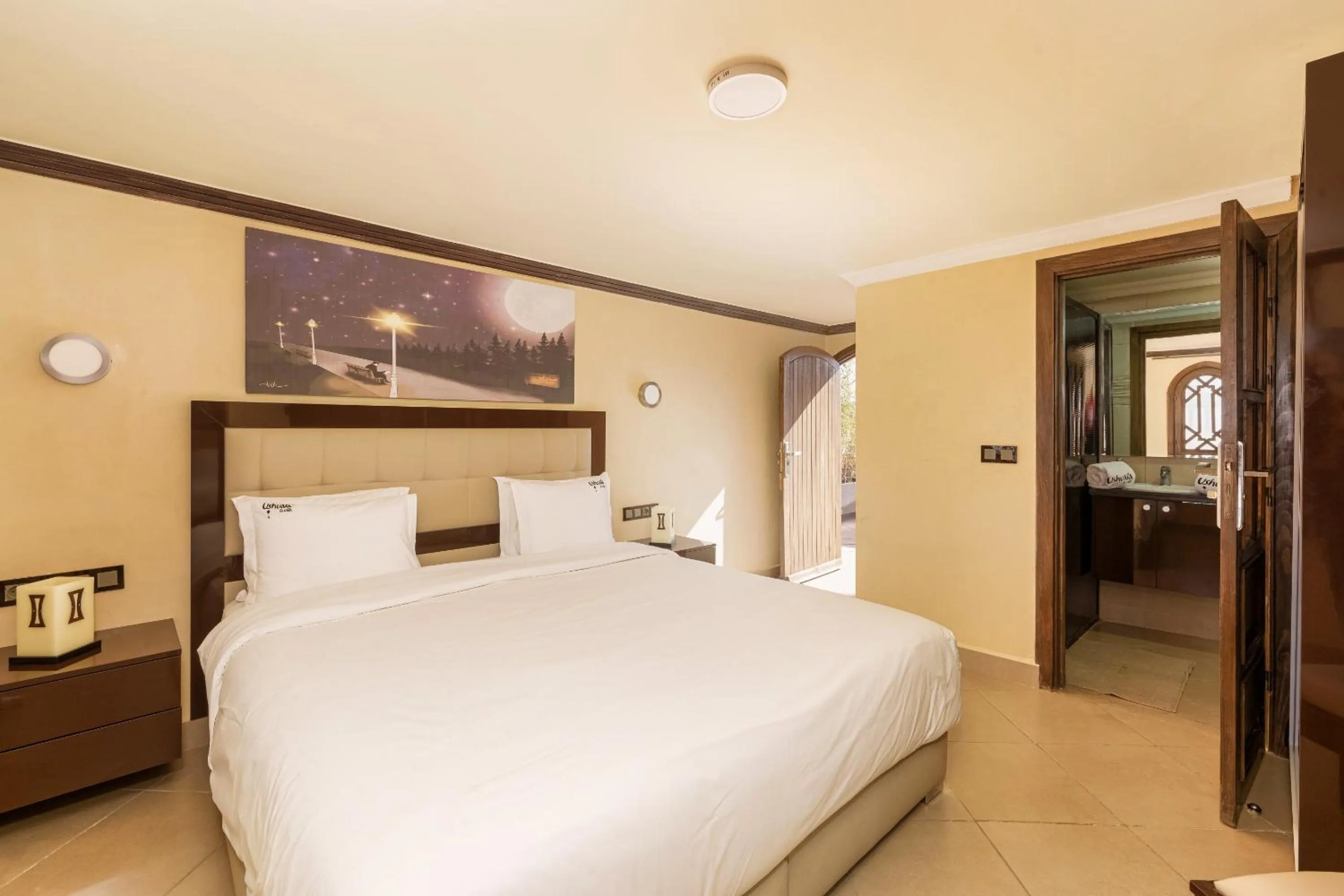 Bed in Riad Ushuaia La Villa - Centre Marrakech