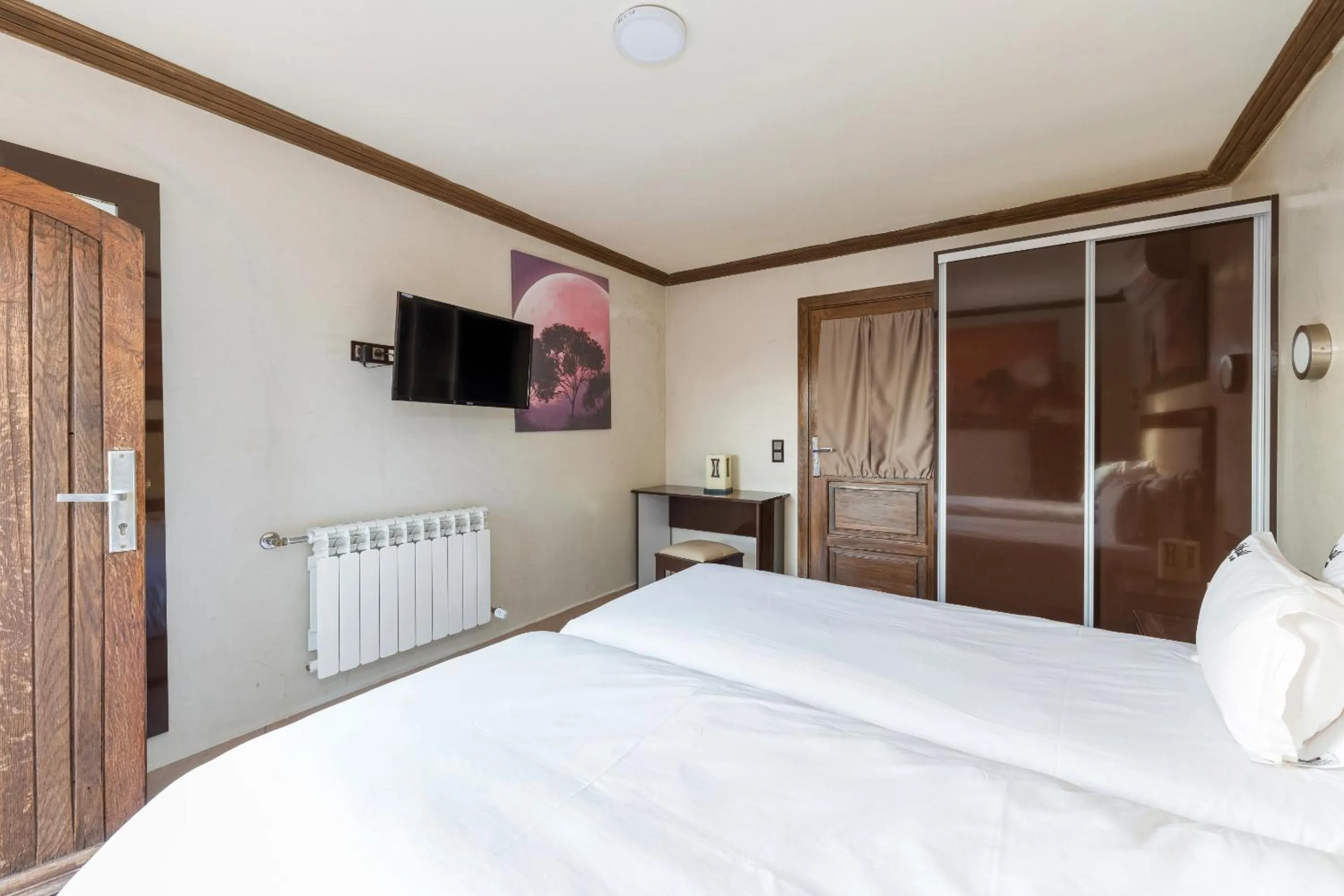 Photo of the whole room, Bed in Riad Ushuaia La Villa - Centre Marrakech