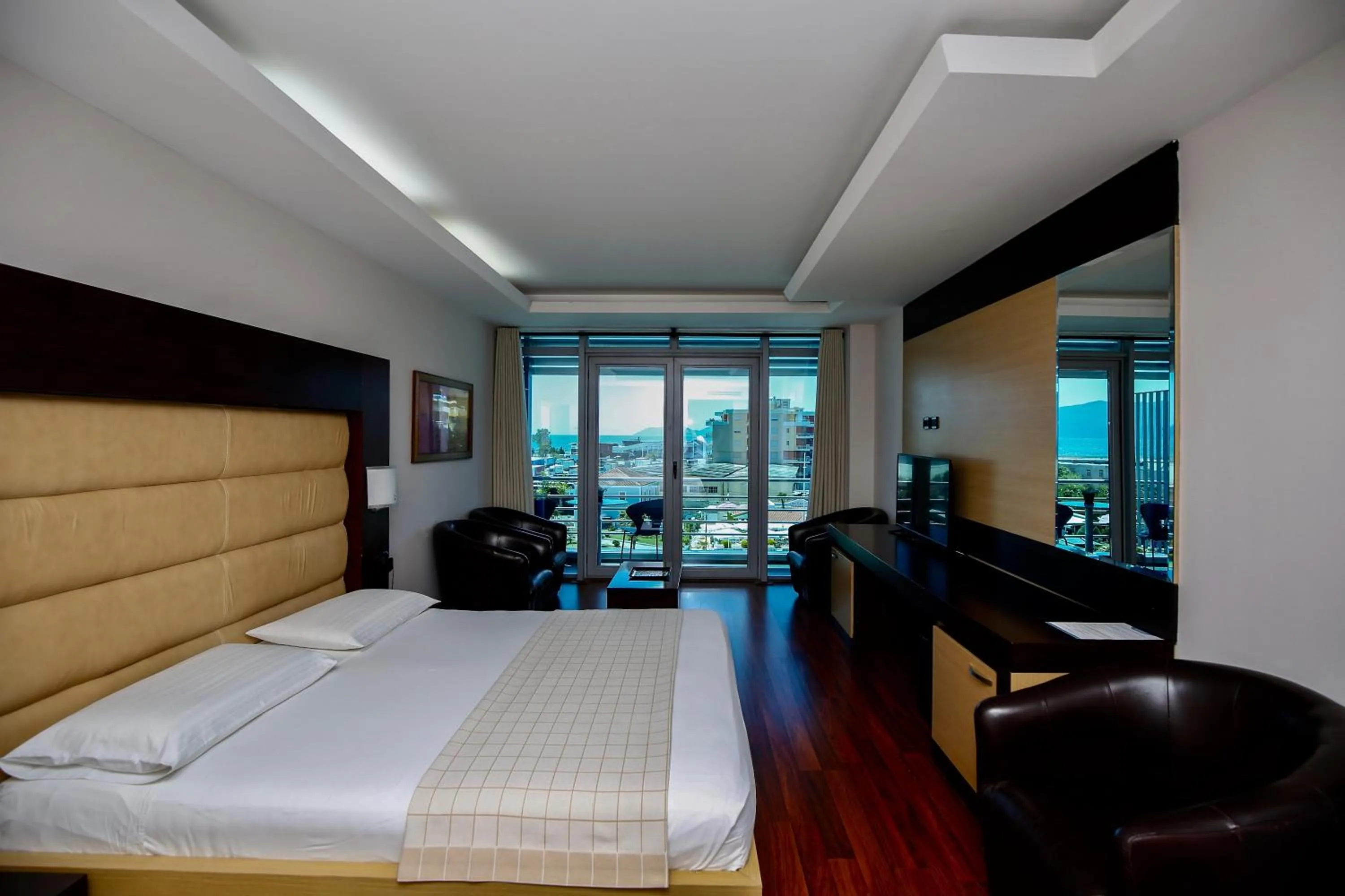 Photo of the whole room in Hotel Vlora International