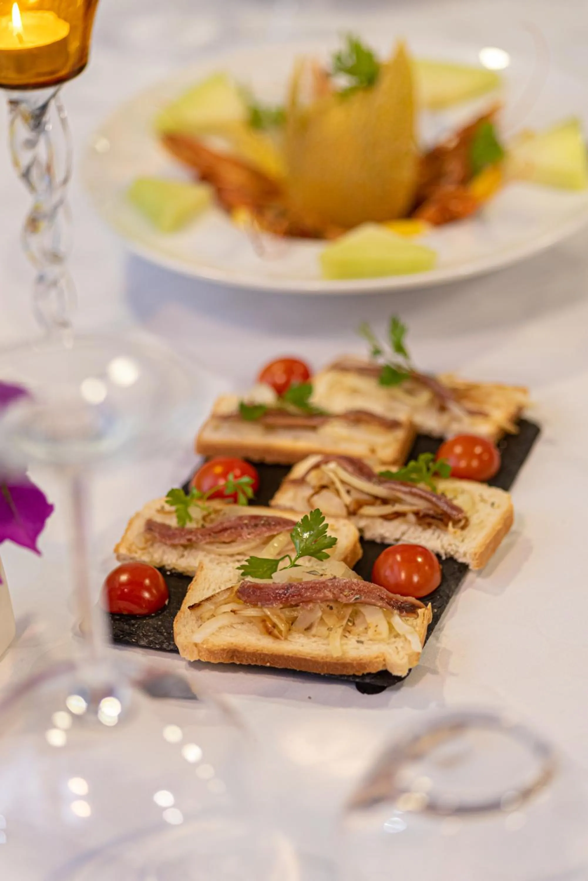 Restaurant/places to eat in Hotel Vlora International