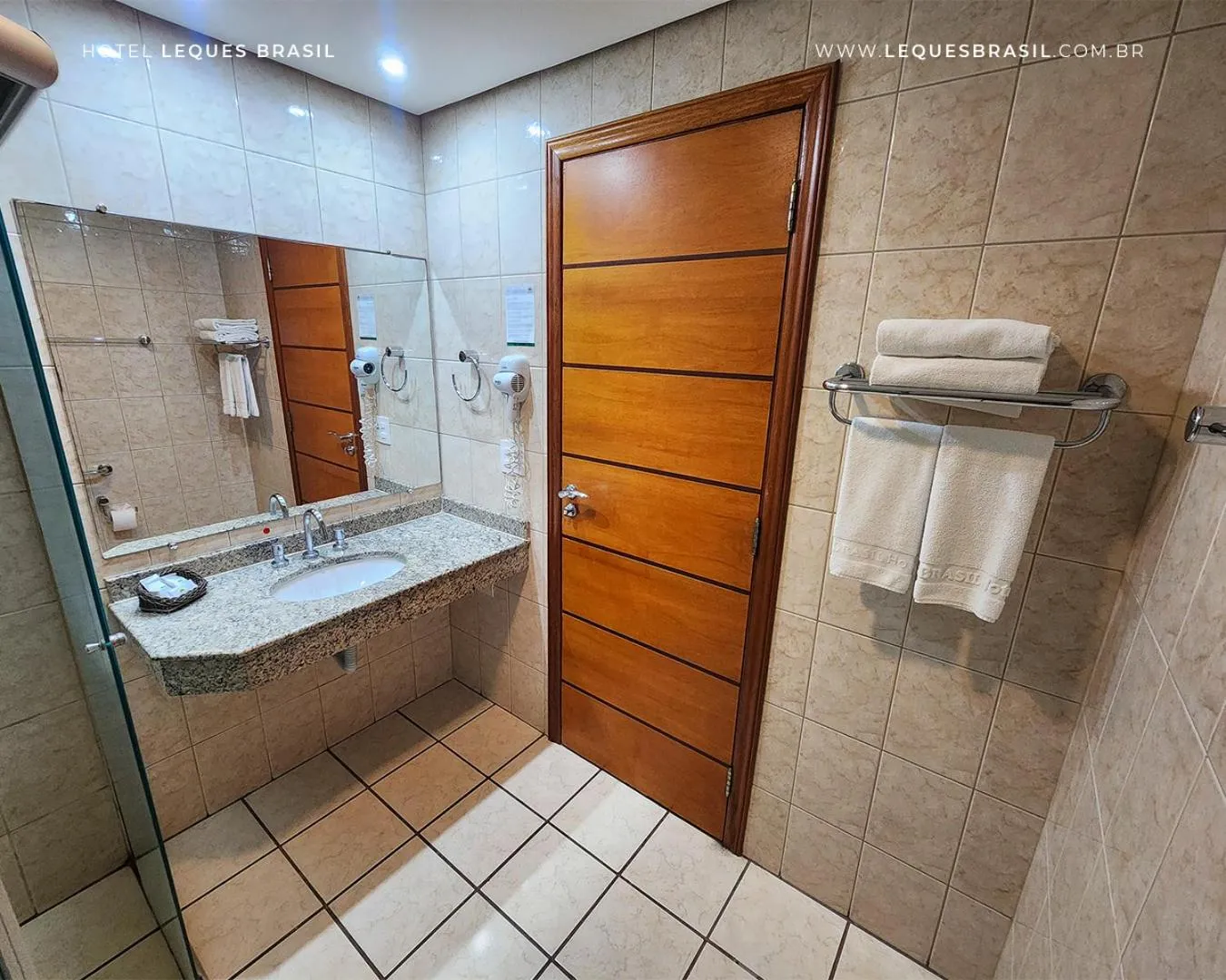 Leques Brasil Hotel Escola