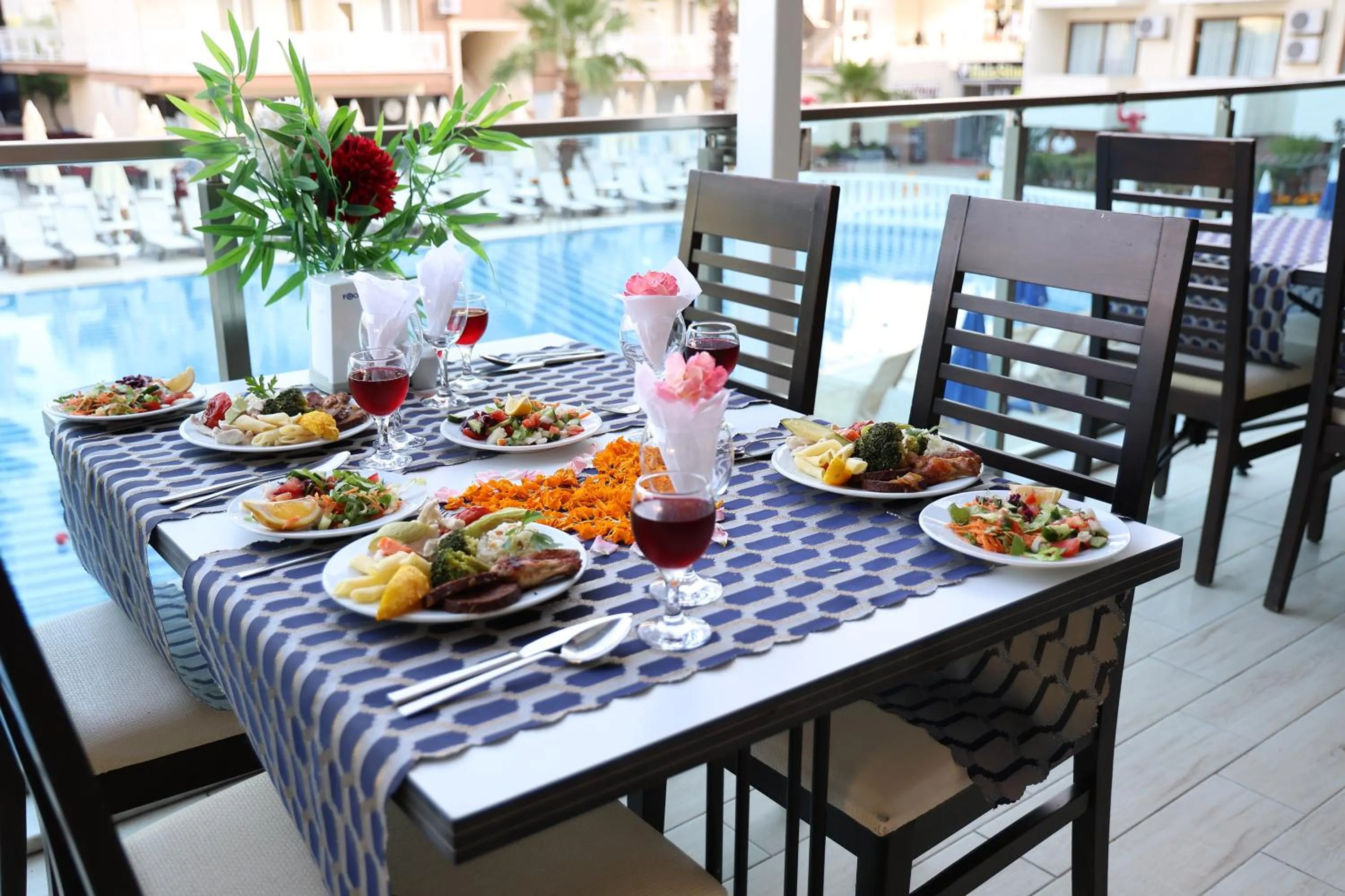 Restaurant/places to eat in Side Yeşilöz Hotel