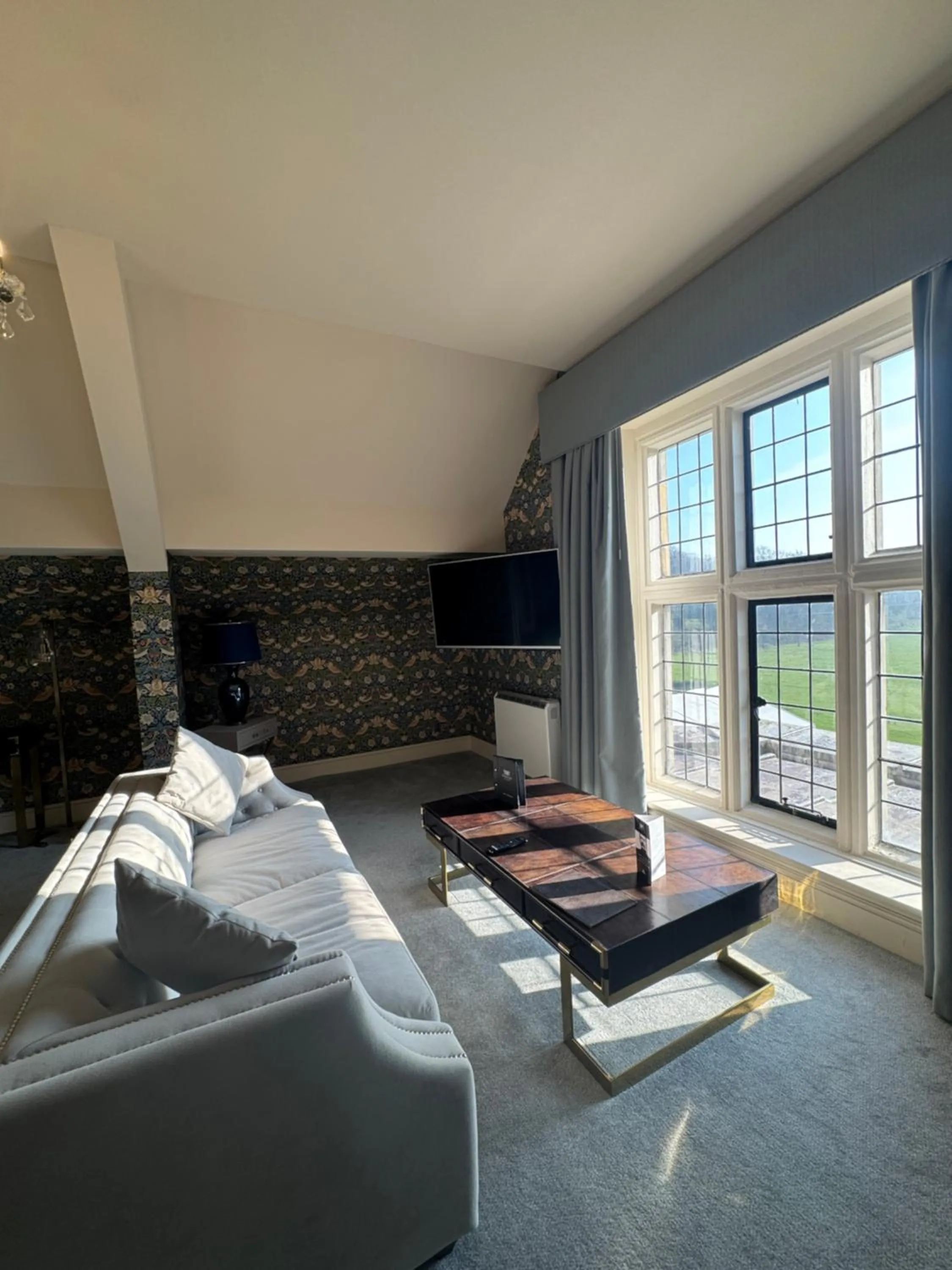 Bed in Broome Park Hotel