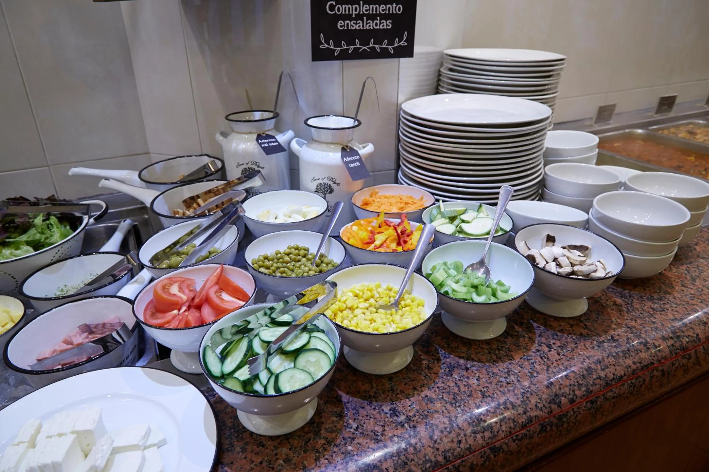 Restaurant/places to eat in Meson del Valle