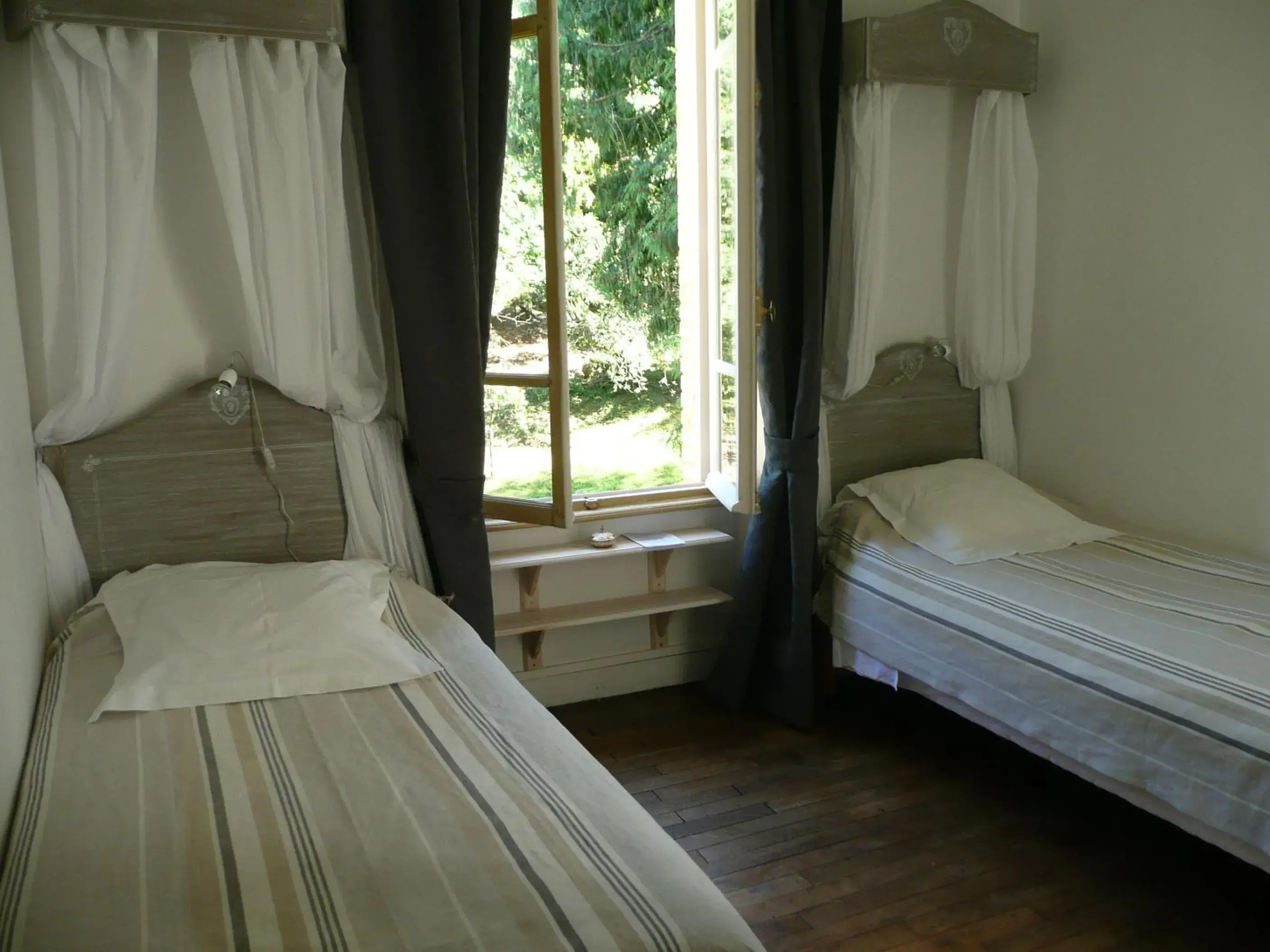 Twin Room in Villa Tranquillité Twin Room in Villa Tranquillité