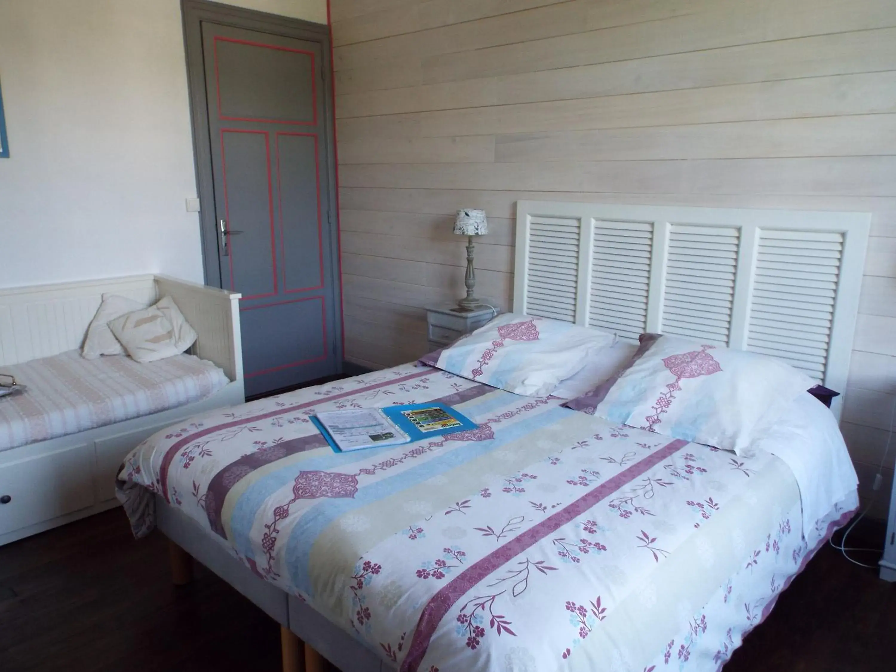 Large Double Room in Villa Tranquillité Large Double Room in Villa Tranquillité