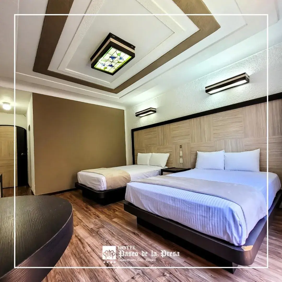 Standard Twin Room in Hotel Paseo de la Presa Standard Twin Room in Hotel Paseo de la Presa