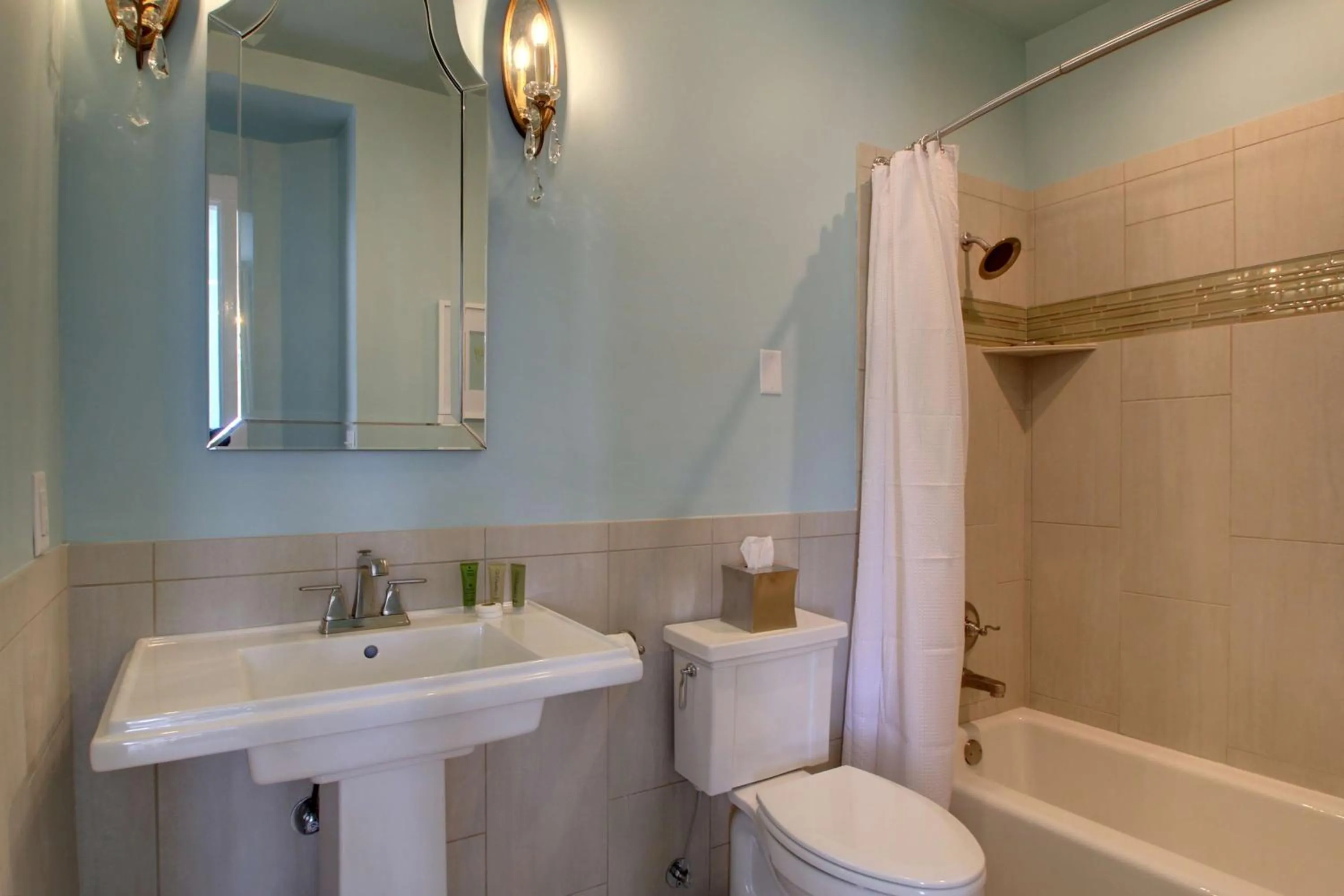 Bathroom in Hotel Finial BW Premier Collection Oxford - Anniston