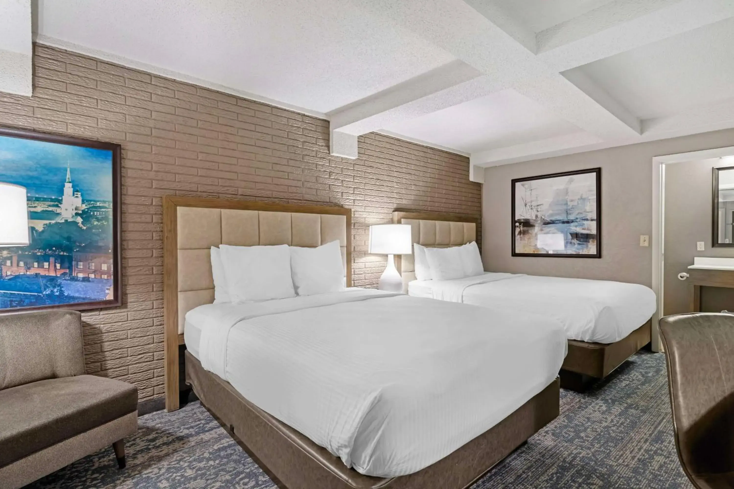Queen Room with Two Queen Beds - Mobility Accessible in Best Western Savannah Historic District Queen Room with Two Queen Beds - Mobility Accessible in Best Western Savannah Historic District