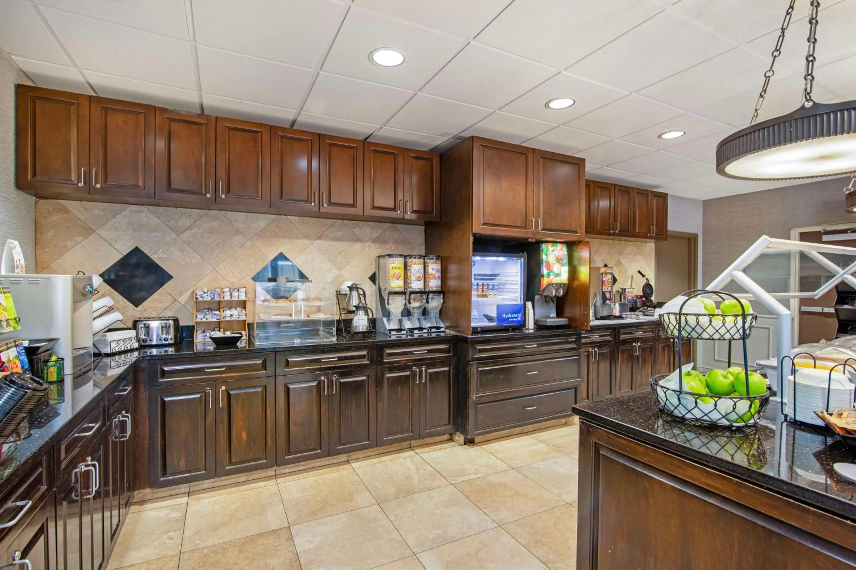 Breakfast in Best Western Savannah Historic District