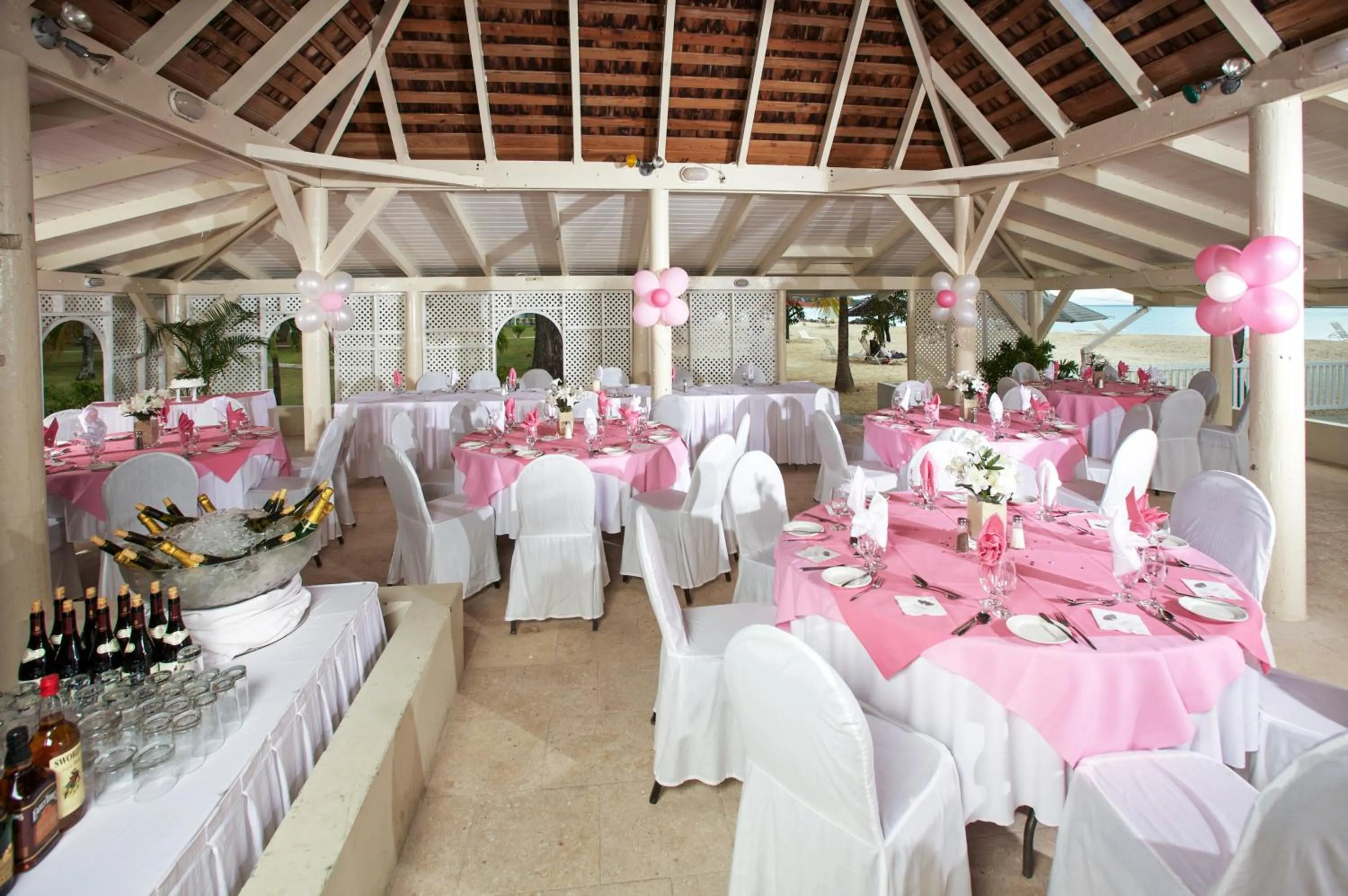 Banquet/Function facilities in Jolly Beach Antigua - All Inclusive