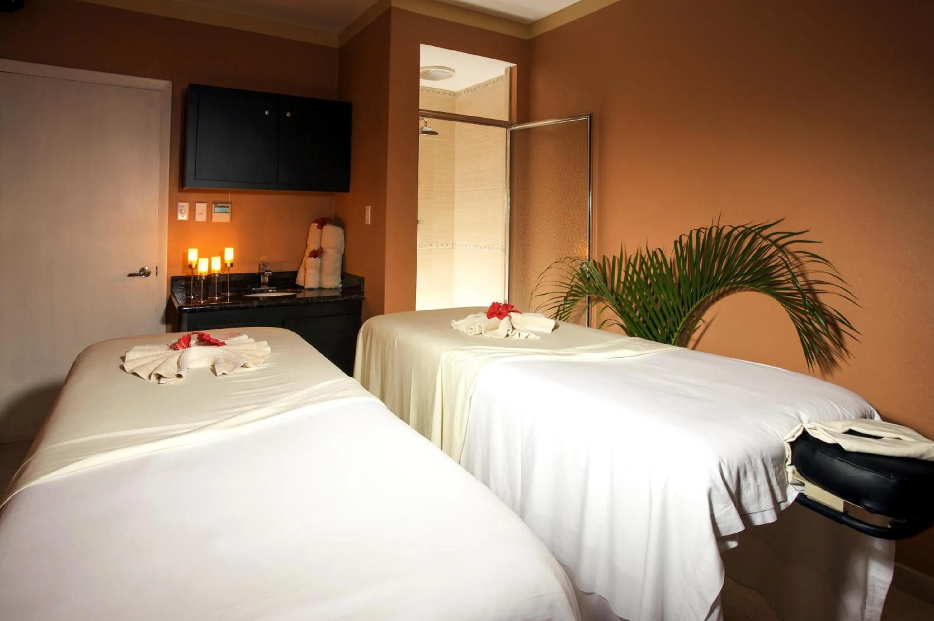 Massage, Bed in Jolly Beach Antigua - All Inclusive