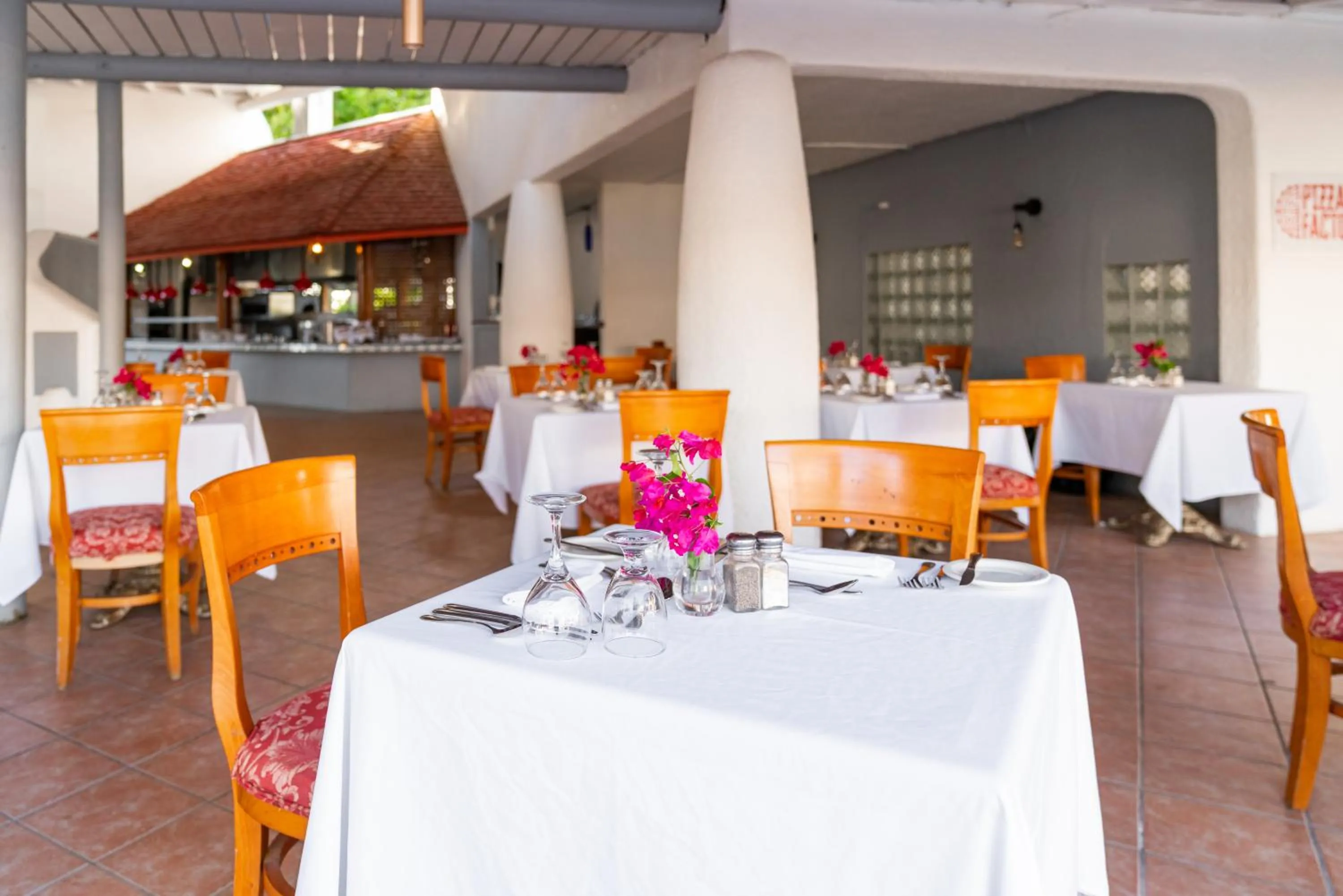 Restaurant/places to eat in Jolly Beach Antigua - All Inclusive