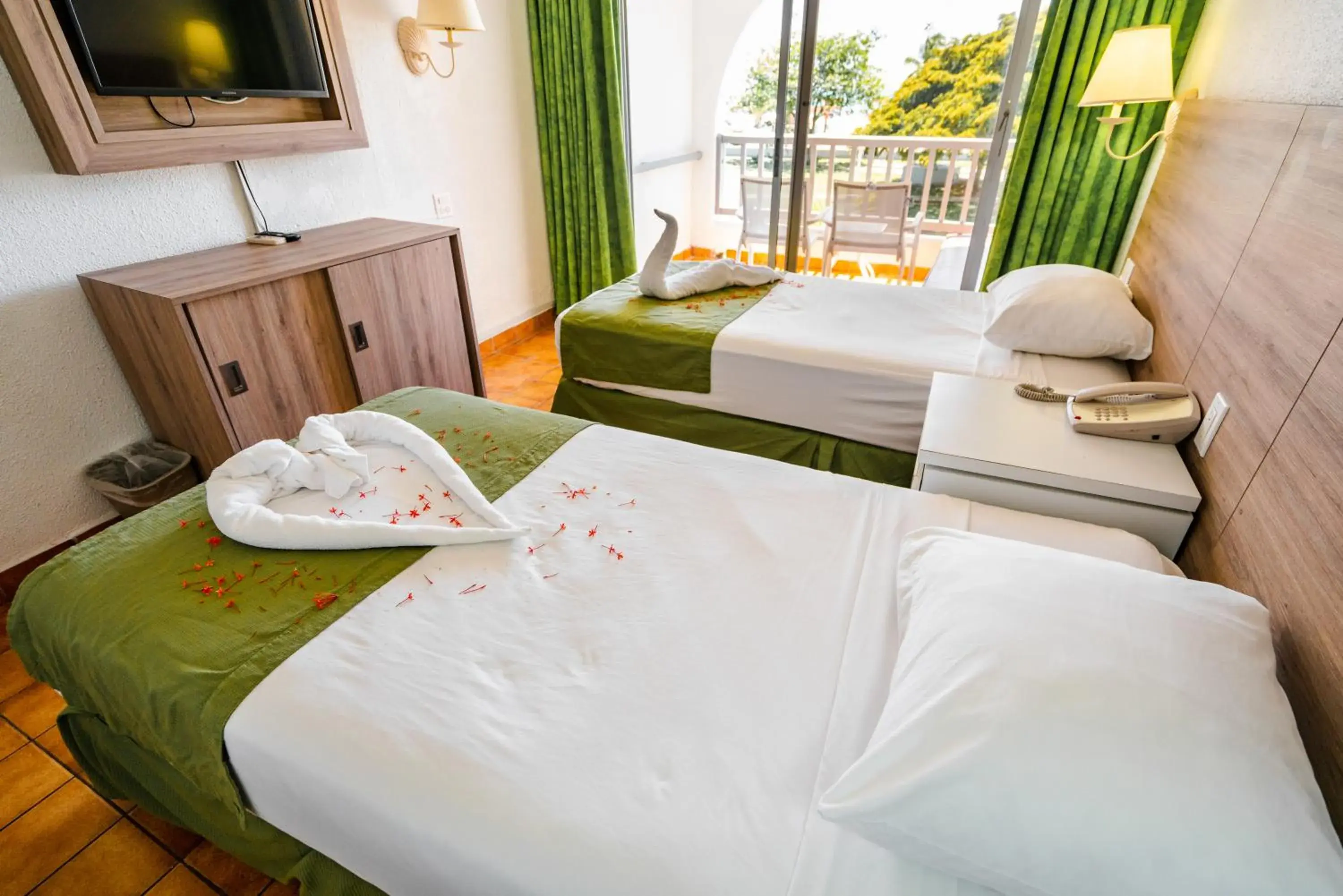 Standard Twin Room - single occupancy in Jolly Beach Antigua - All Inclusive Standard Twin Room - single occupancy in Jolly Beach Antigua - All Inclusive
