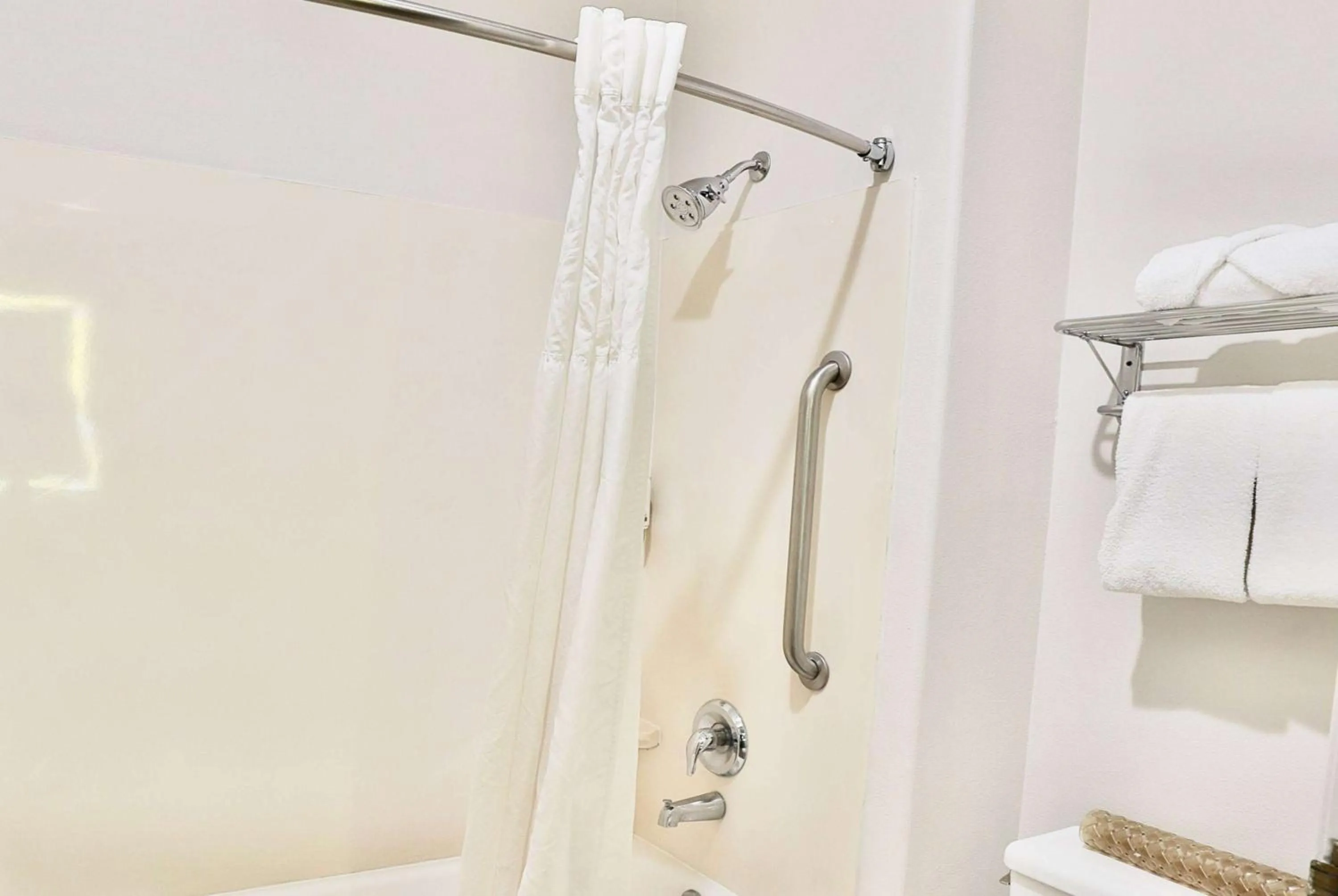 Bathroom in Baymont by Wyndham Tucson Airport