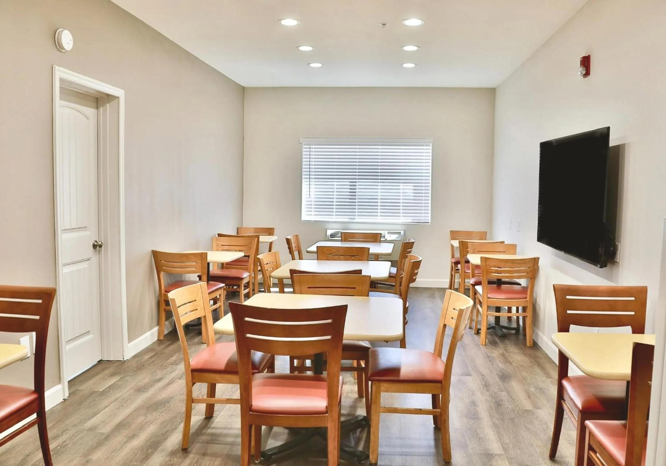 Breakfast in Baymont by Wyndham Tucson Airport