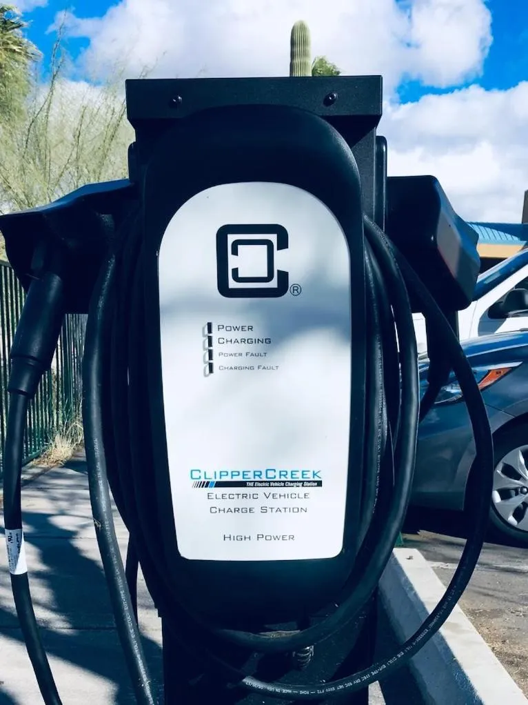 Parking in Baymont by Wyndham Tucson Airport