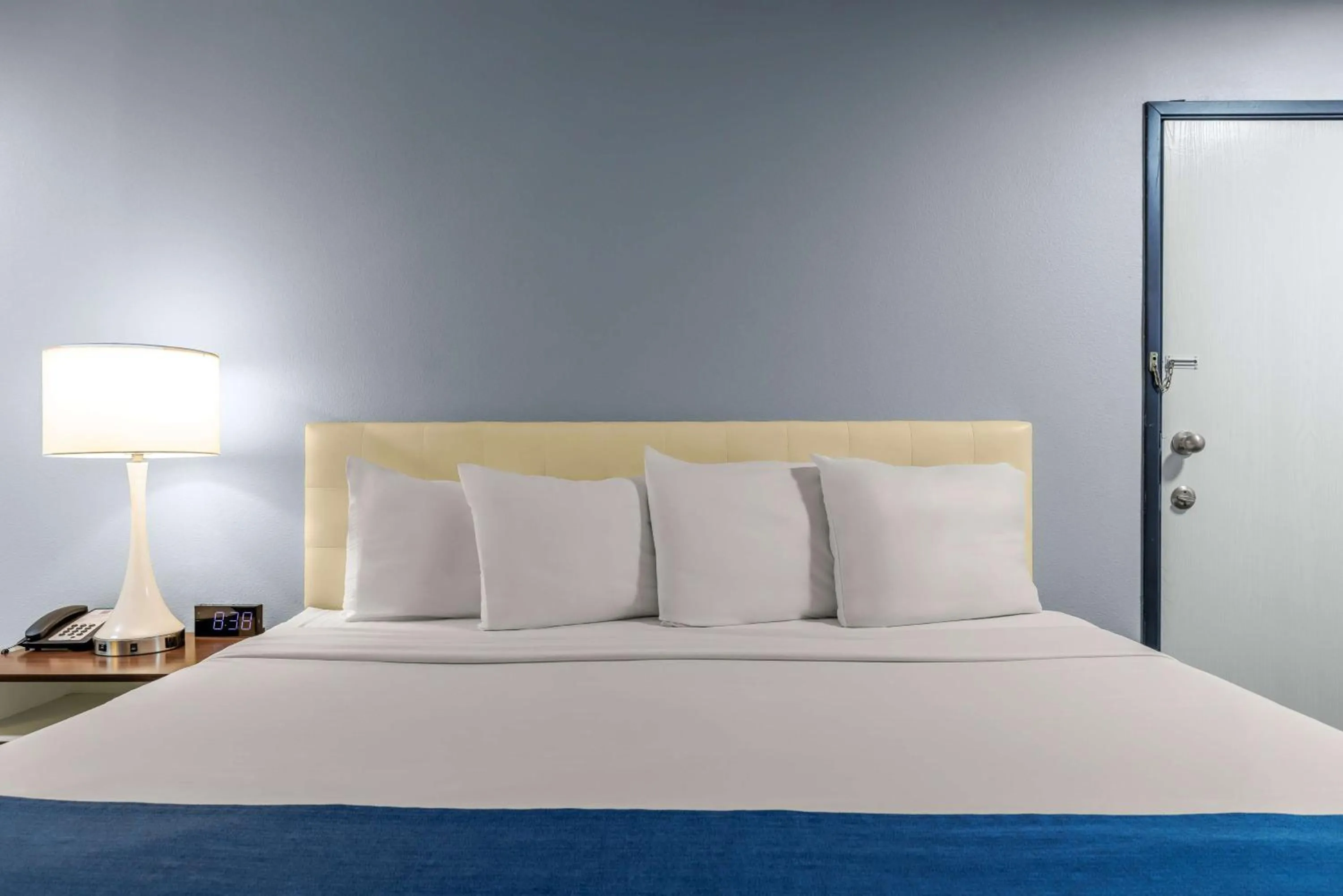 Bed in Studio 6 Suites Flagstaff AZ