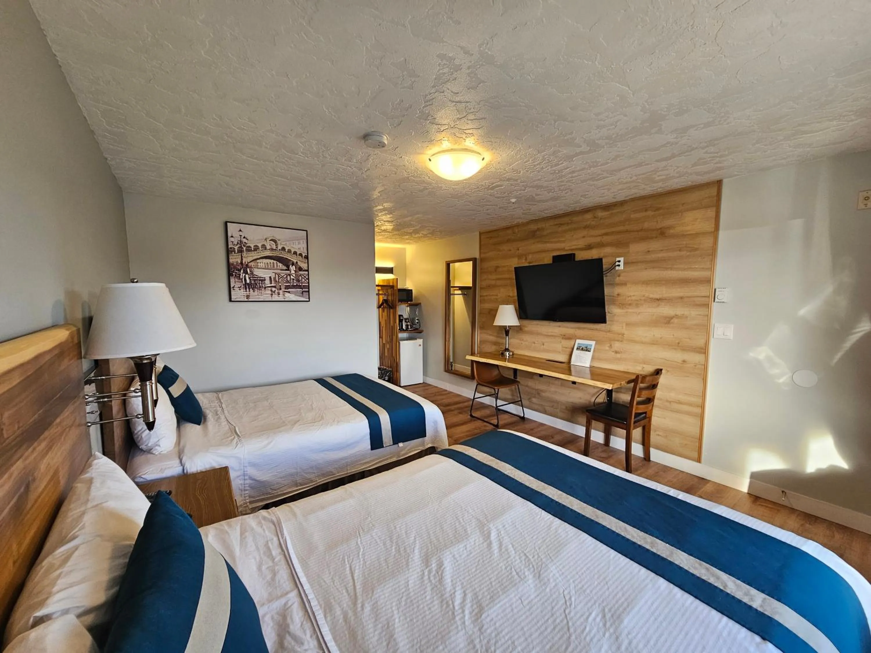 Bedroom, Bed in Harbour Light Motel