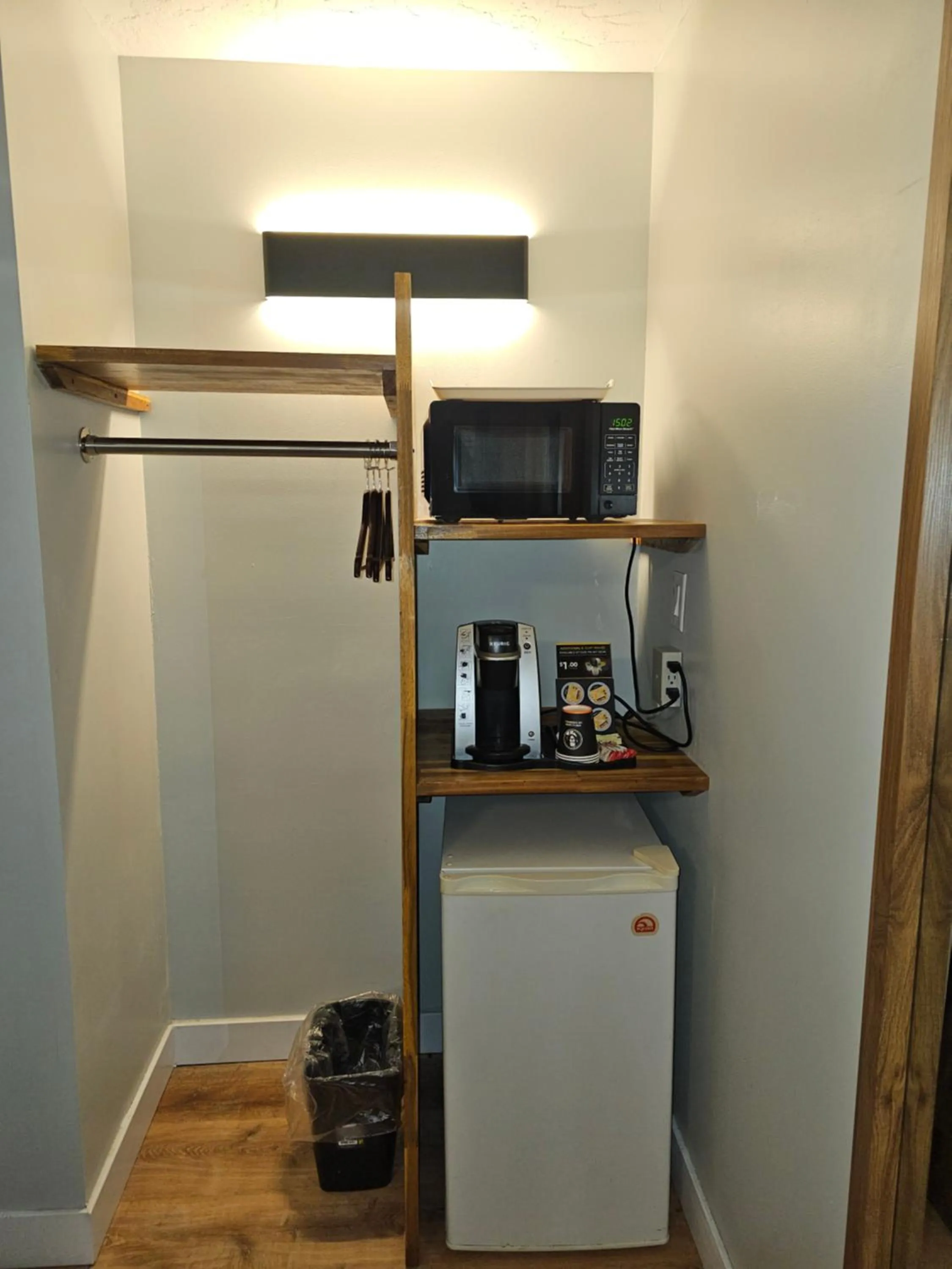 minibar in Harbour Light Motel