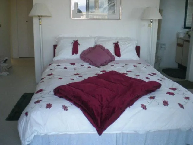 Bed in Island View B&B