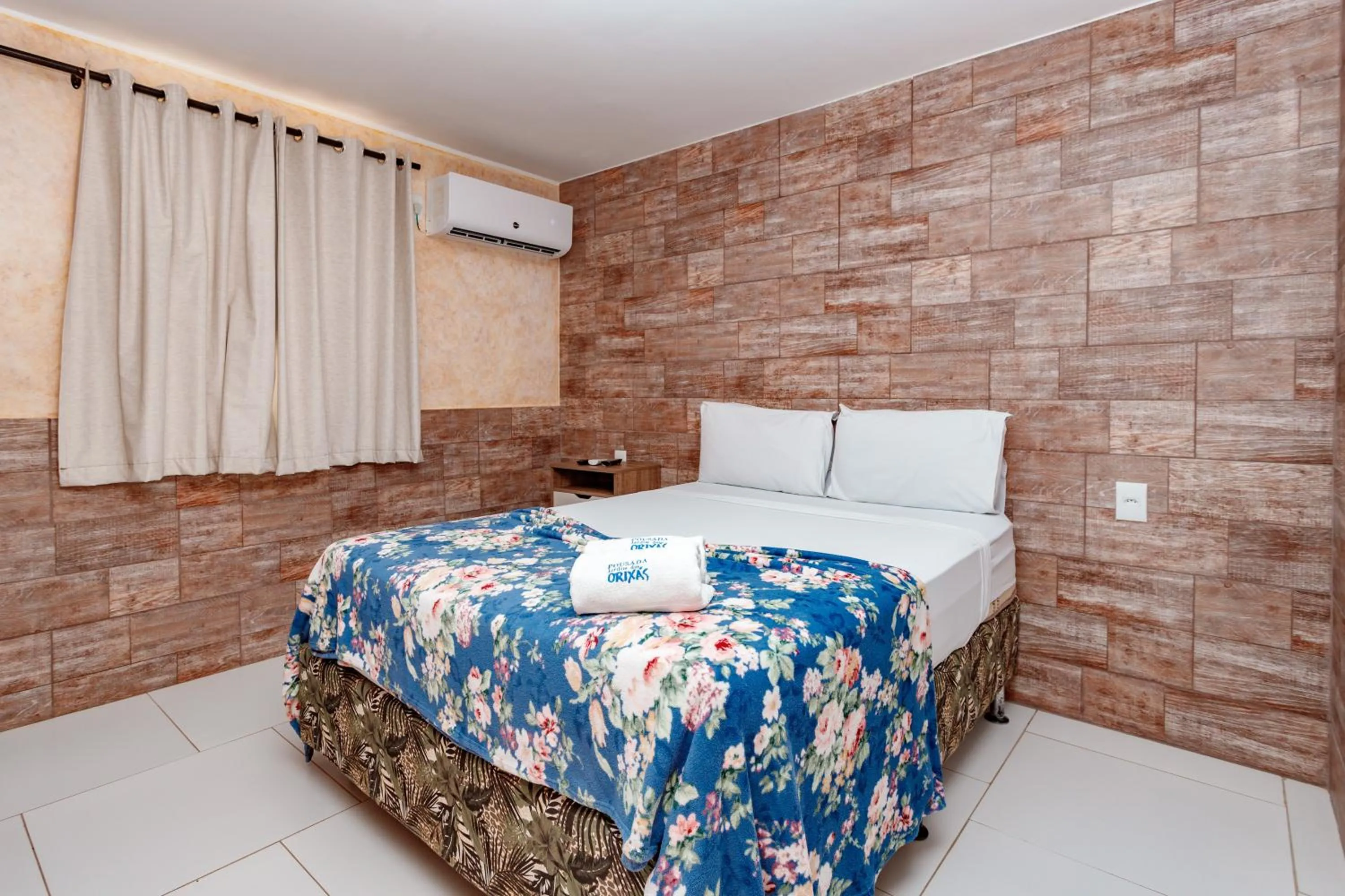 Bedroom, Bed in Jardim dos Orixás