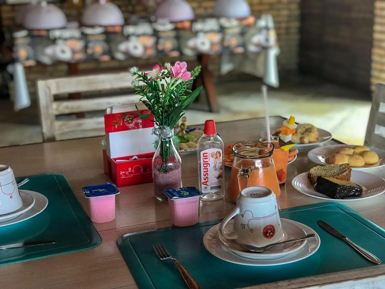 Buffet breakfast in Jardim dos Orixás