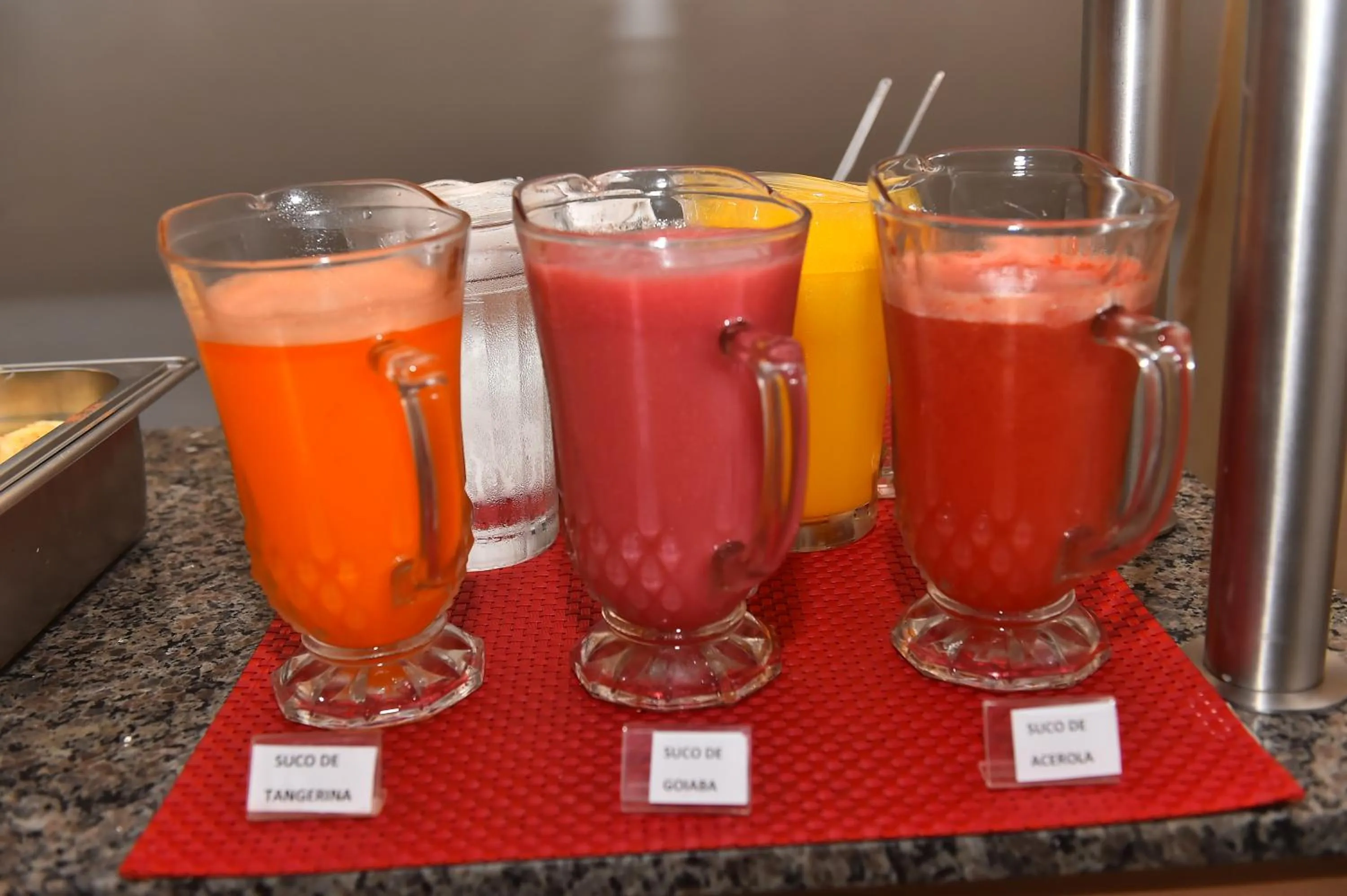 Drinks in Hotel Três Caravelas