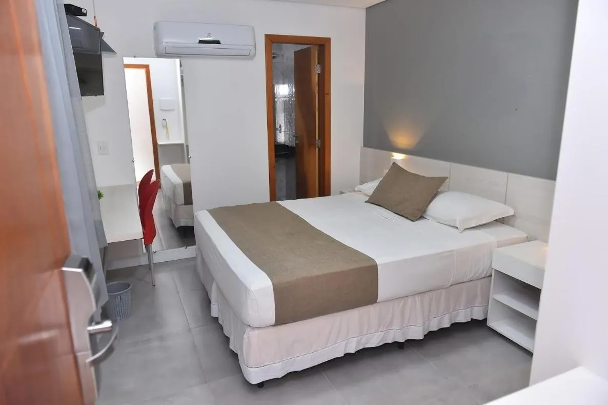 Bedroom, Bed in Hotel Três Caravelas