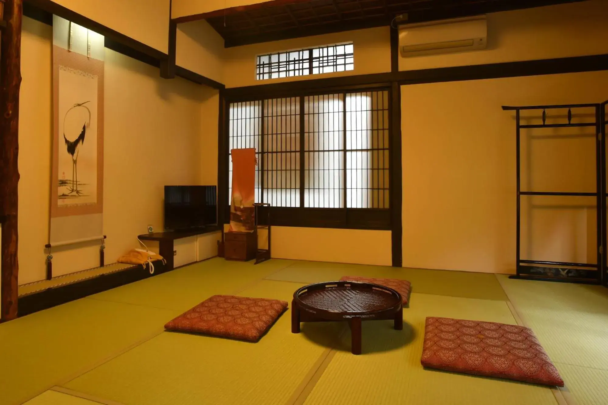 Japanese-Style Twin Room - single occupancy in Yadoya Nishijinso Japanese-Style Twin Room - single occupancy in Yadoya Nishijinso