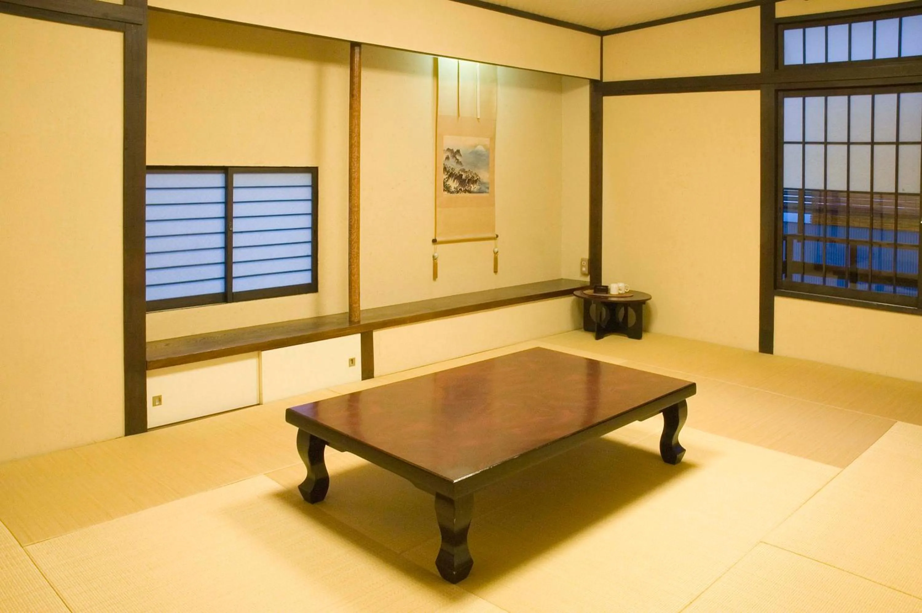Photo of the whole room in Yadoya Nishijinso