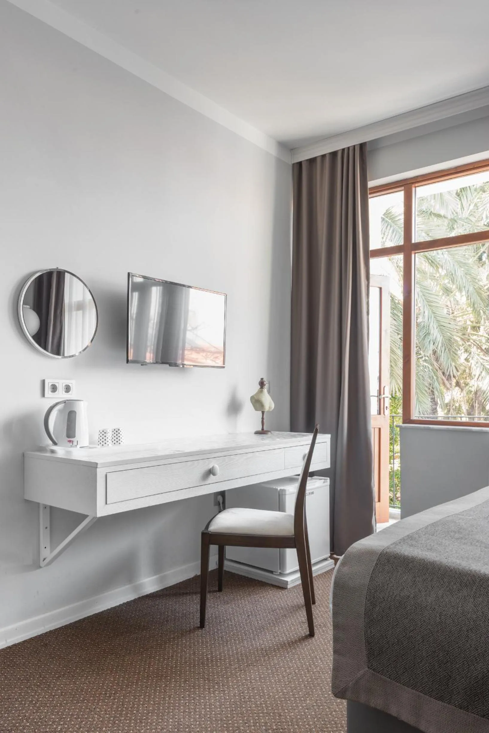 Balcony/Terrace, Bed in Delight Deluxe Hotel & Spa