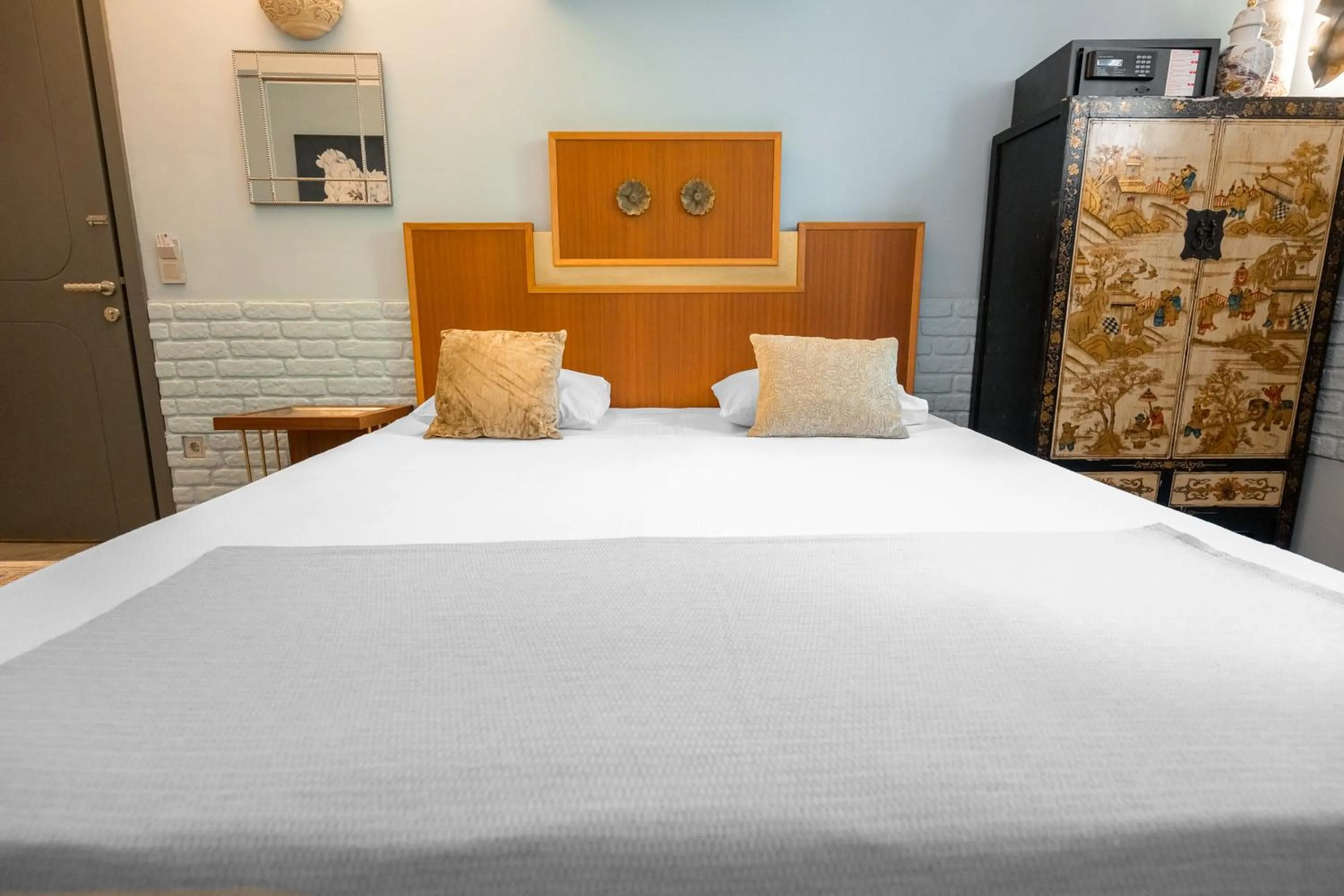 Bed in Delight Deluxe Hotel & Spa