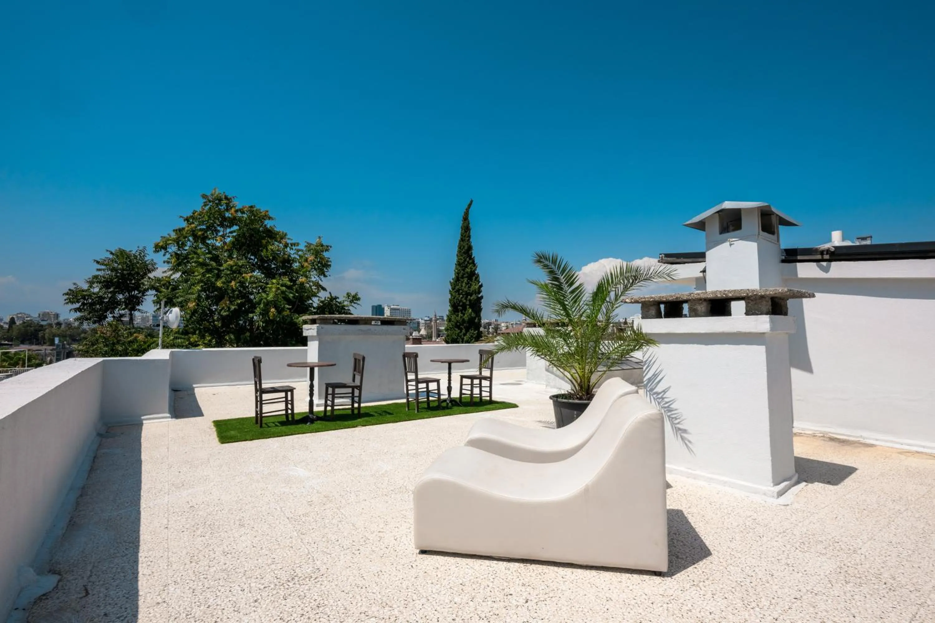 Delight Deluxe Hotel & Spa