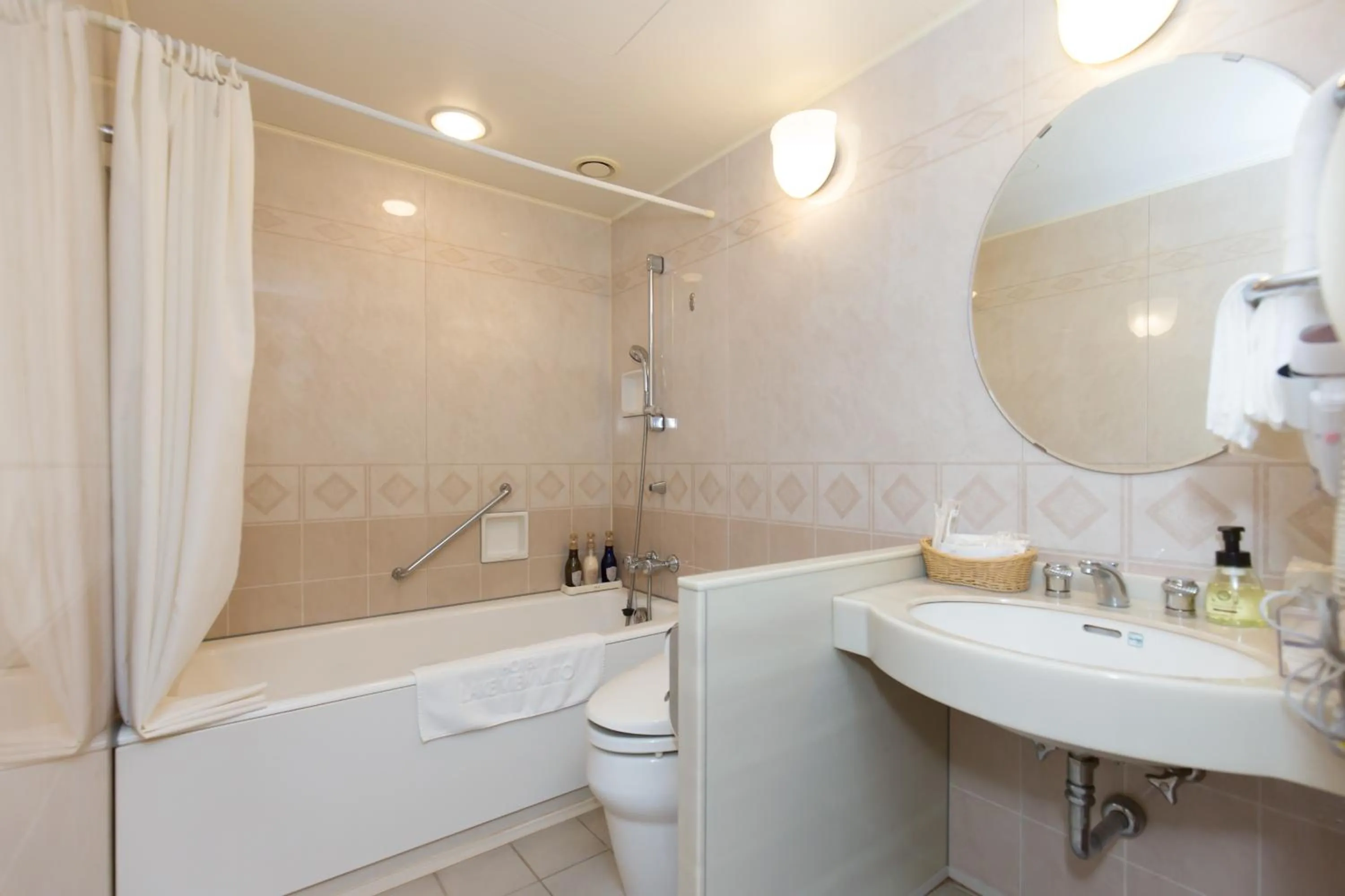 Bathroom in Hotel Lake View Mito