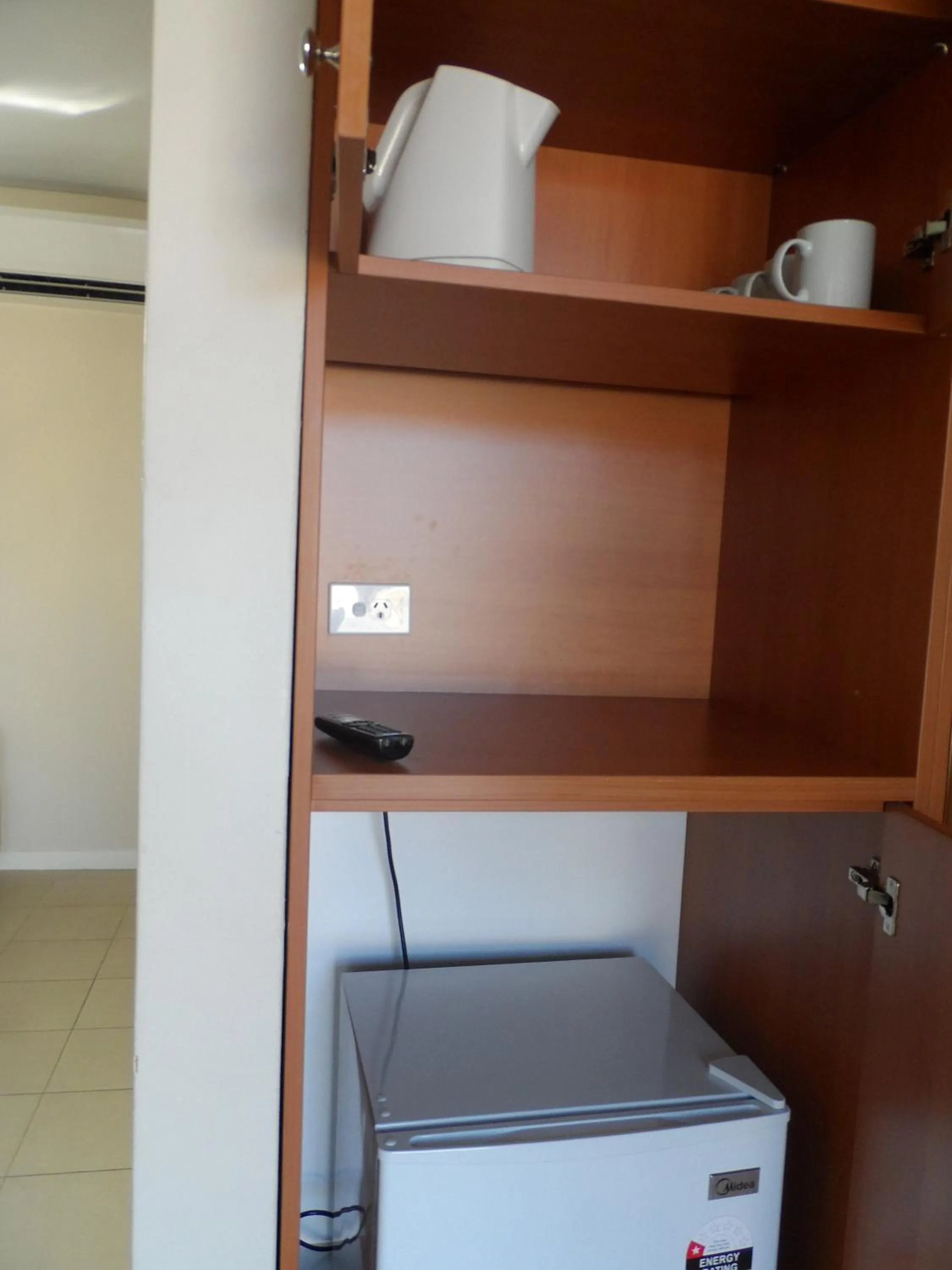 Decorative detail, Kitchen/Kitchenette in Liberty Plains Motor Inn