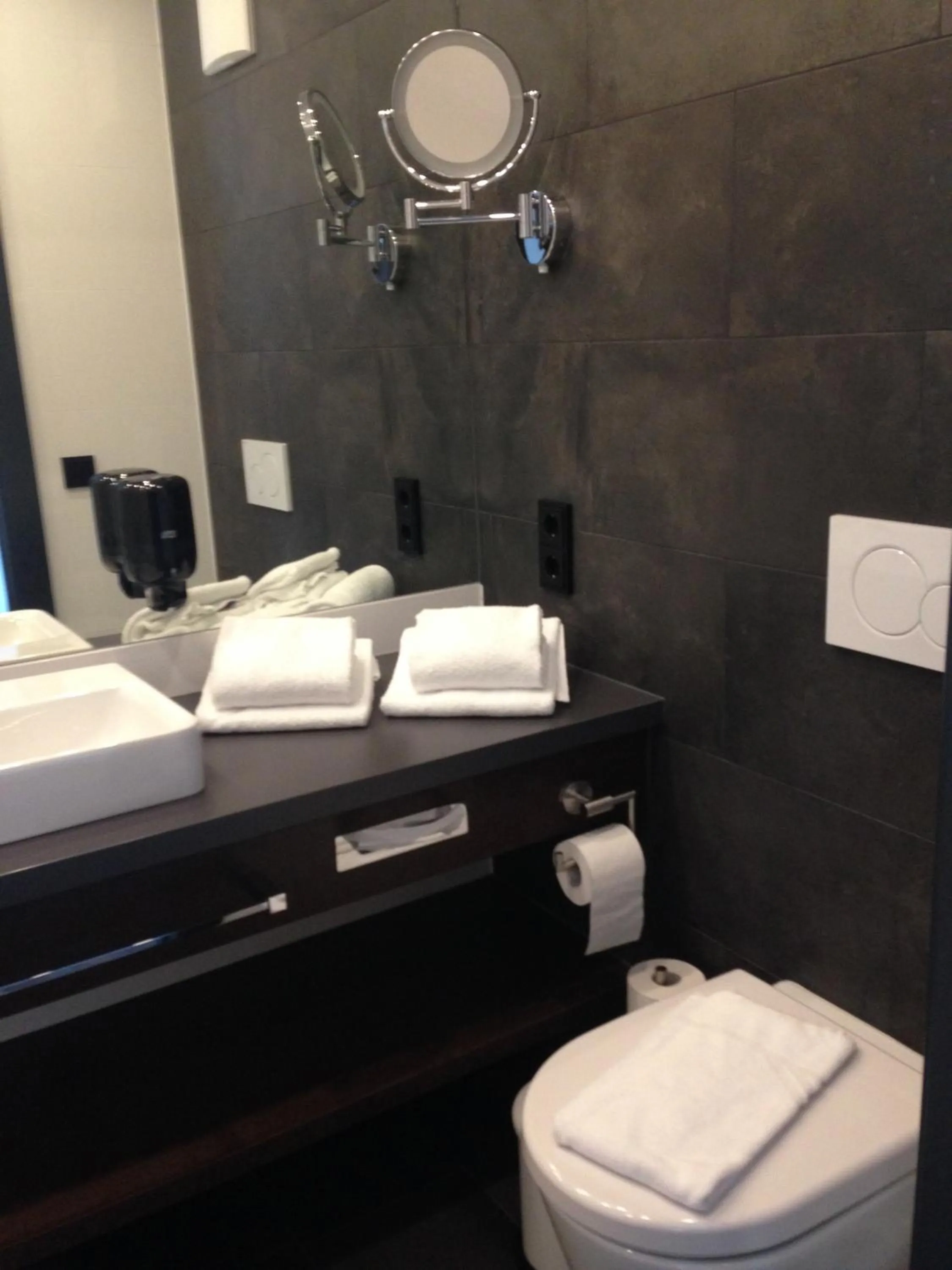 Bathroom in Hotel Donauhof Mauthausen