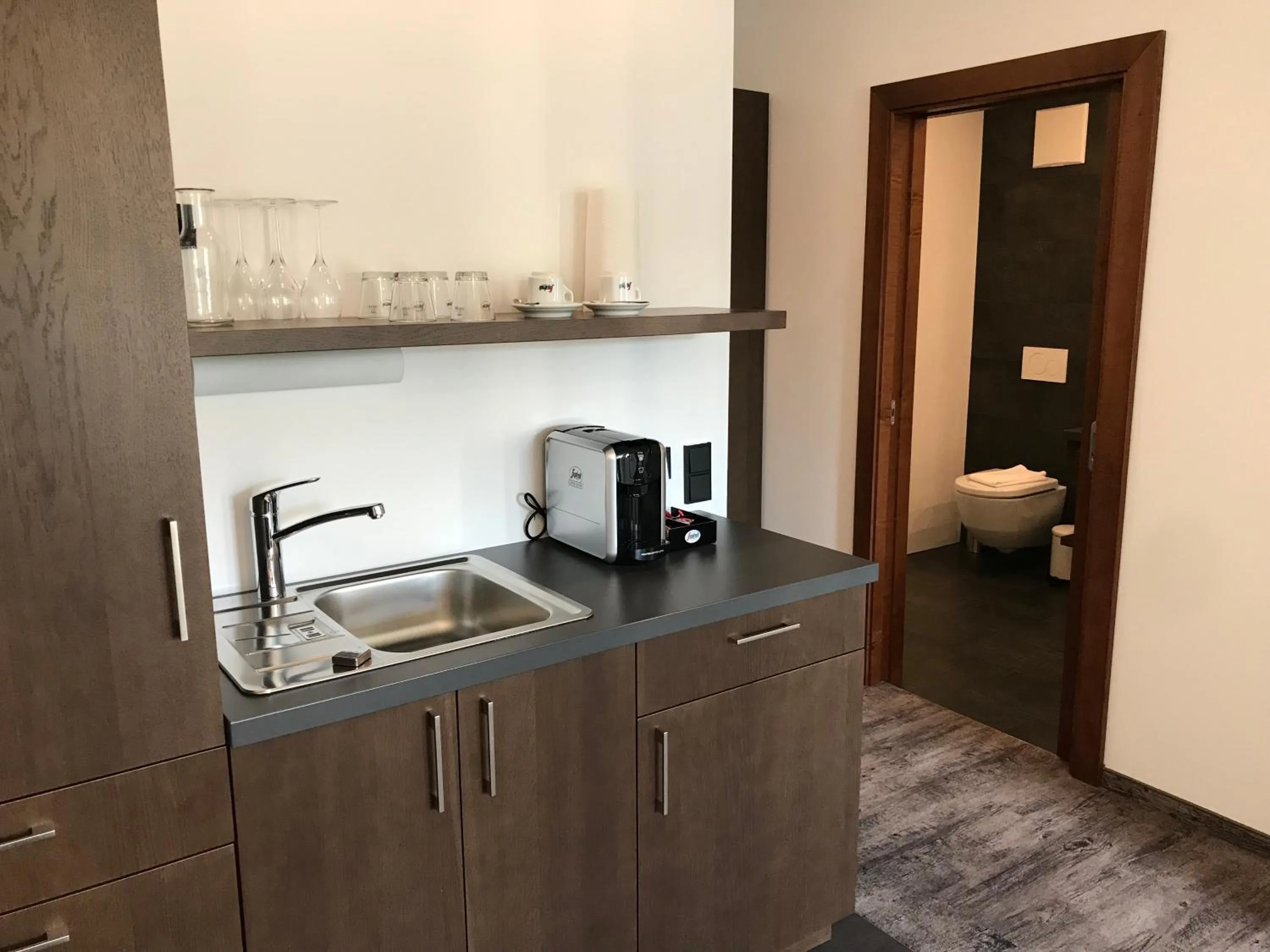 Kitchen or kitchenette in Hotel Donauhof Mauthausen