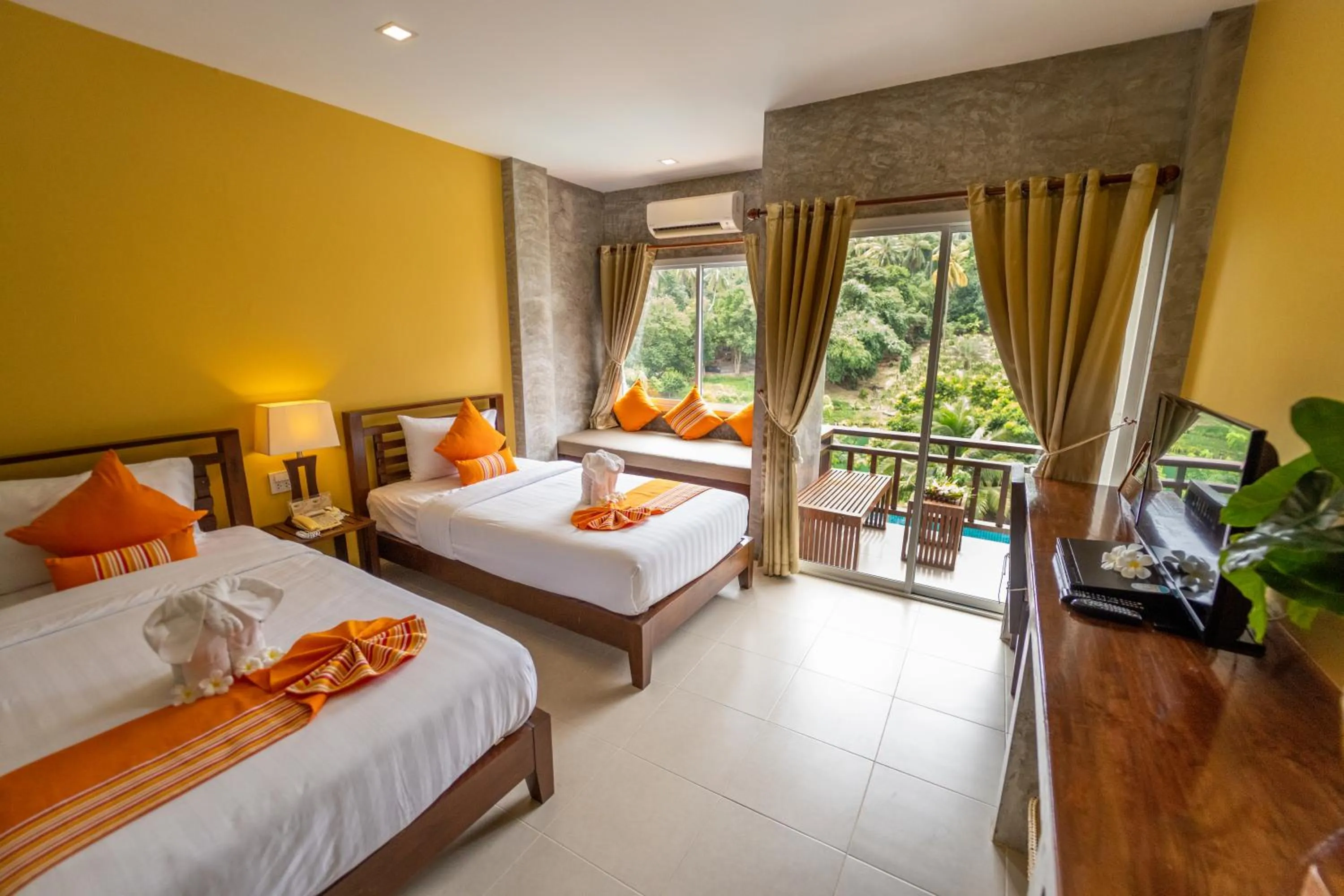 Bedroom, Bed in Ban's Diving Resort