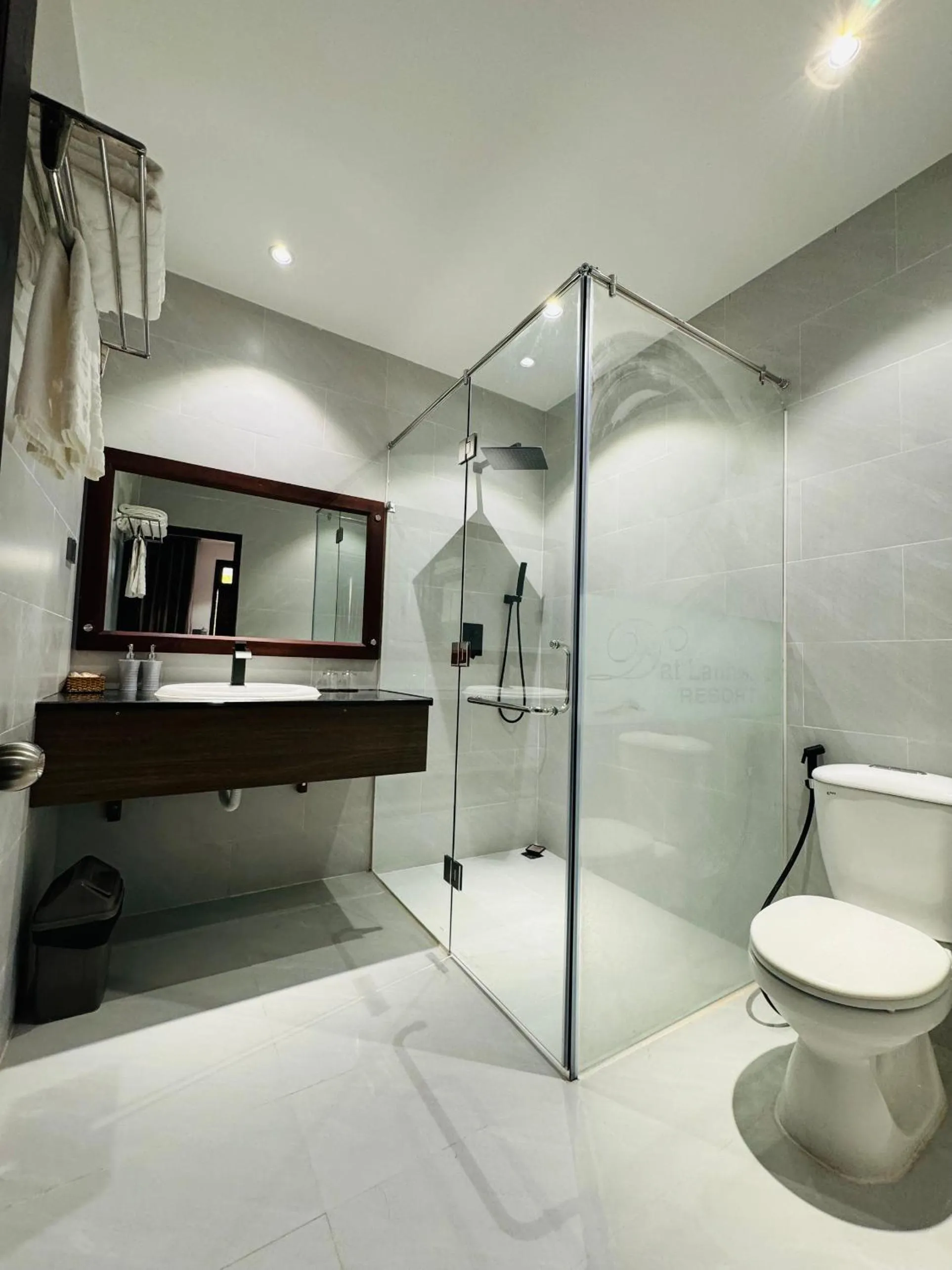 Dat Lanh Beach Resort