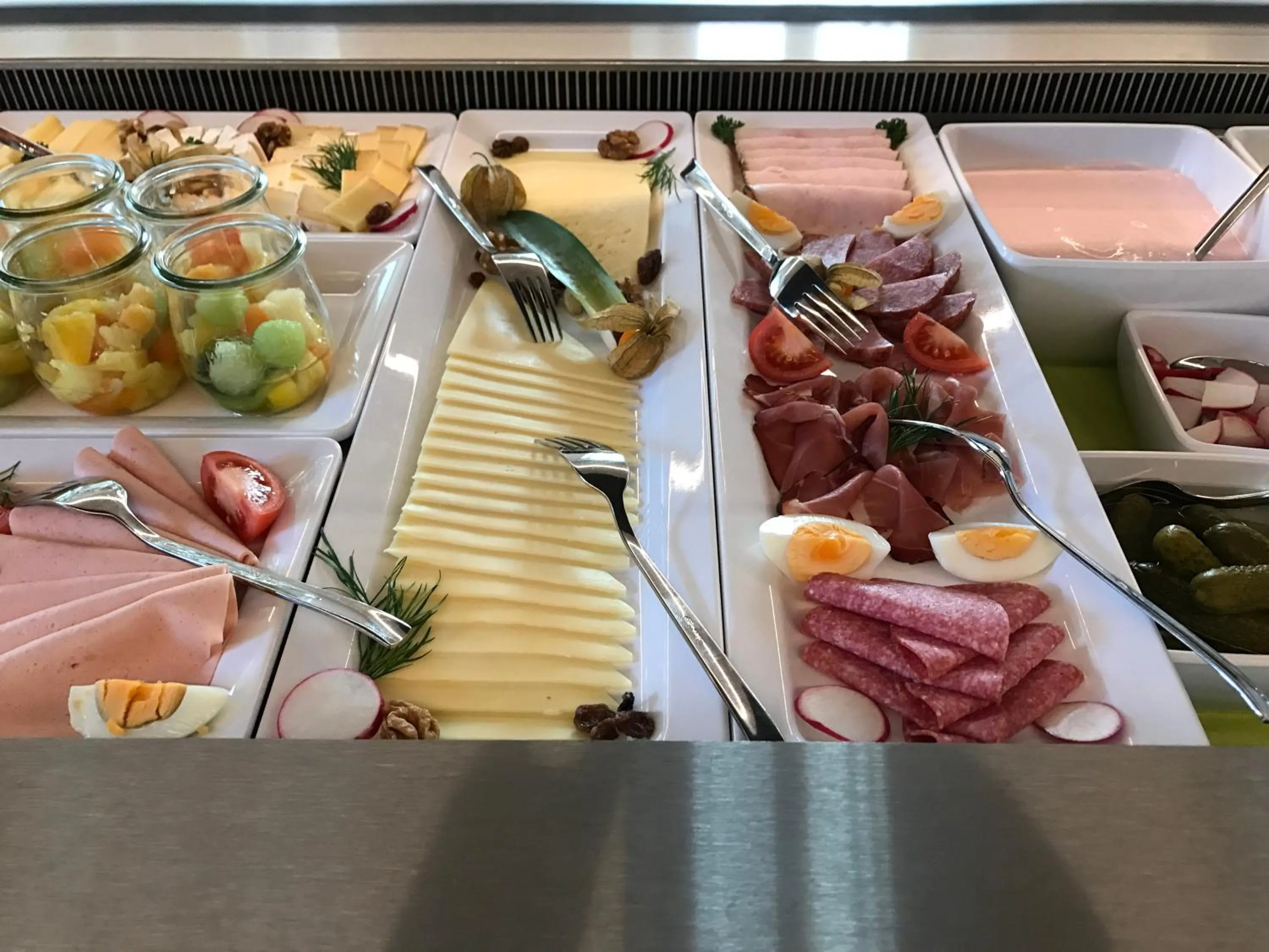 Buffet breakfast in DIE KRONE - Hotel Garni