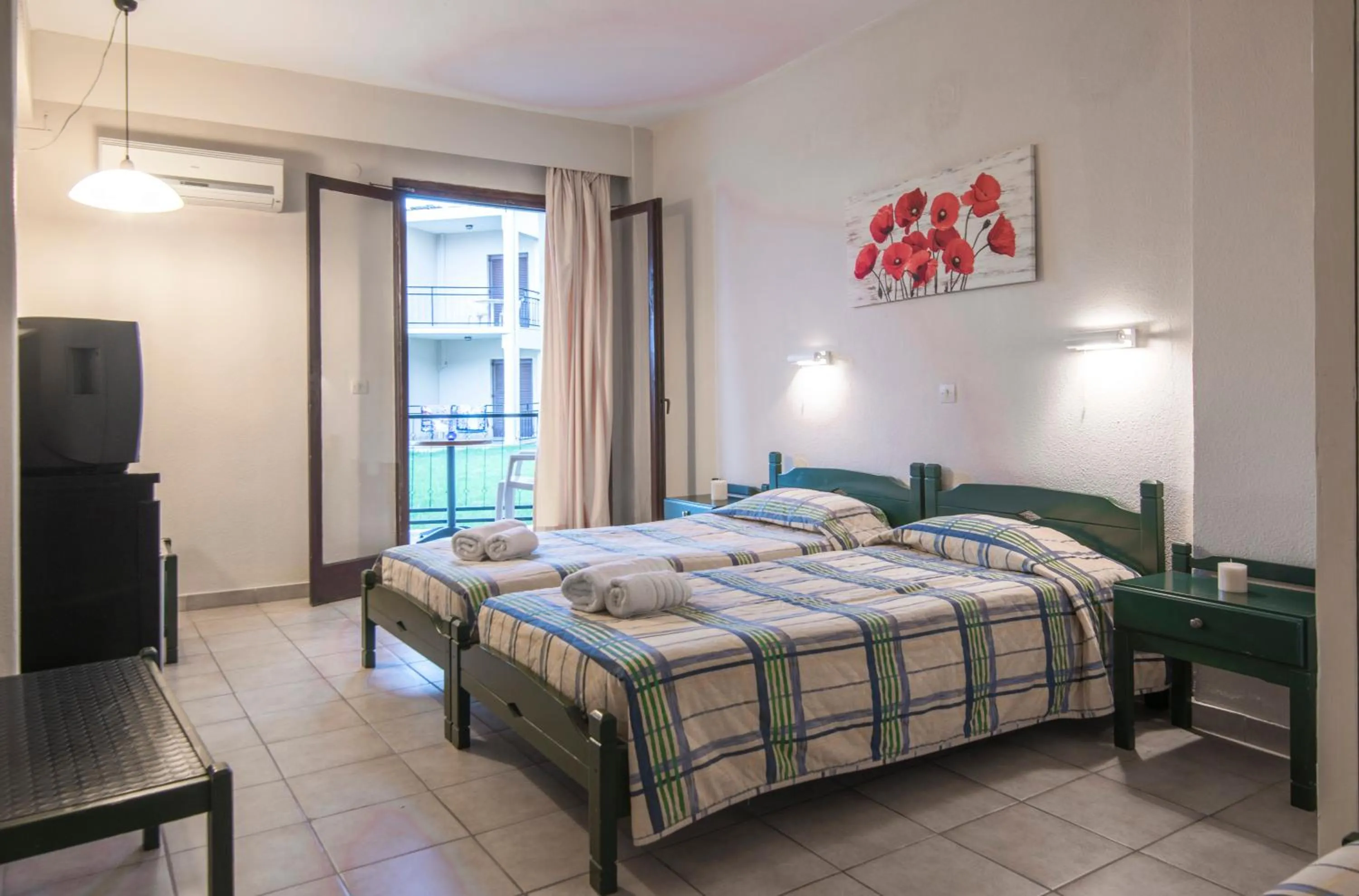 Day, Bed in Mitsis Belvedere