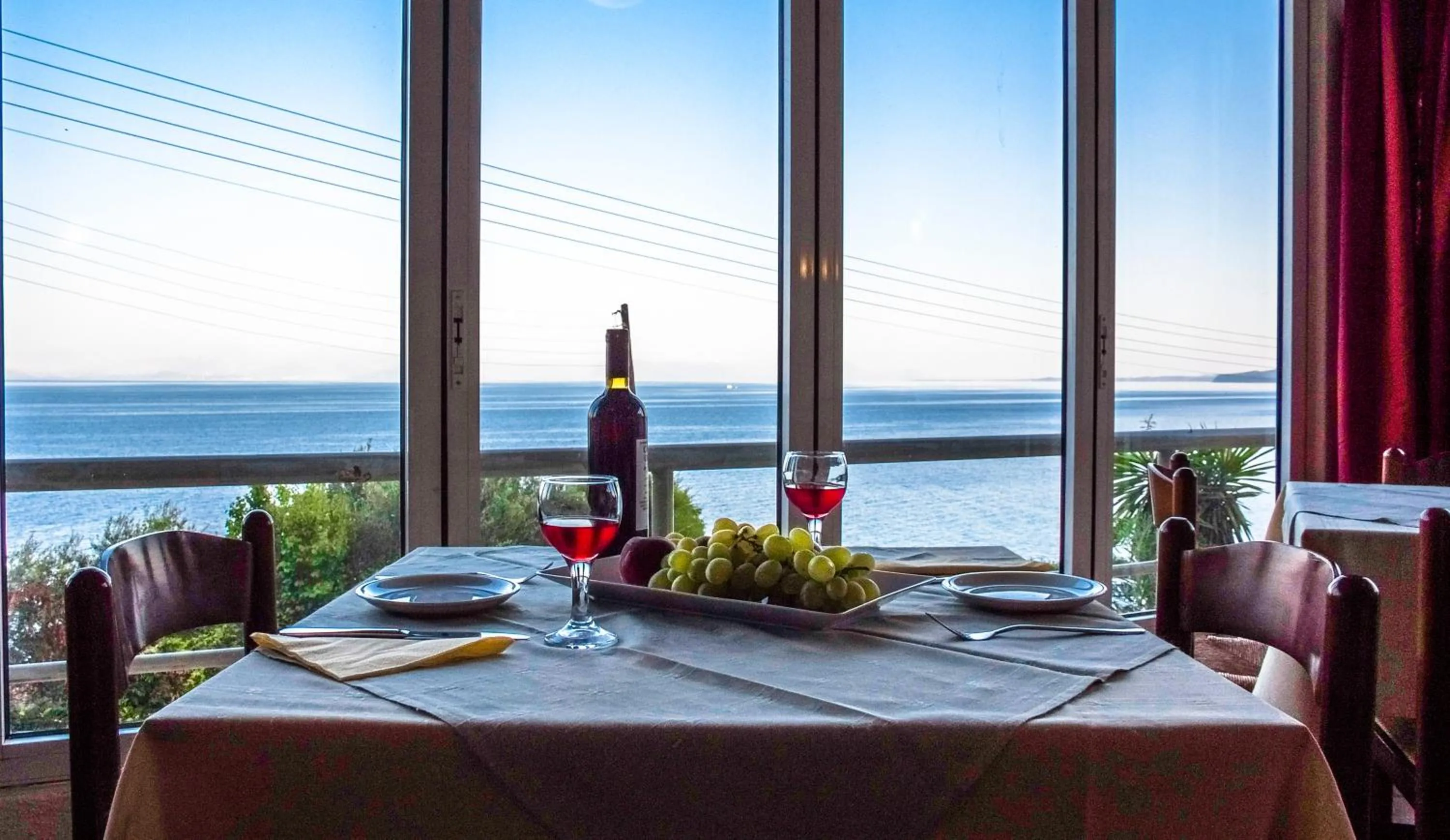 Restaurant/places to eat in Mitsis Belvedere