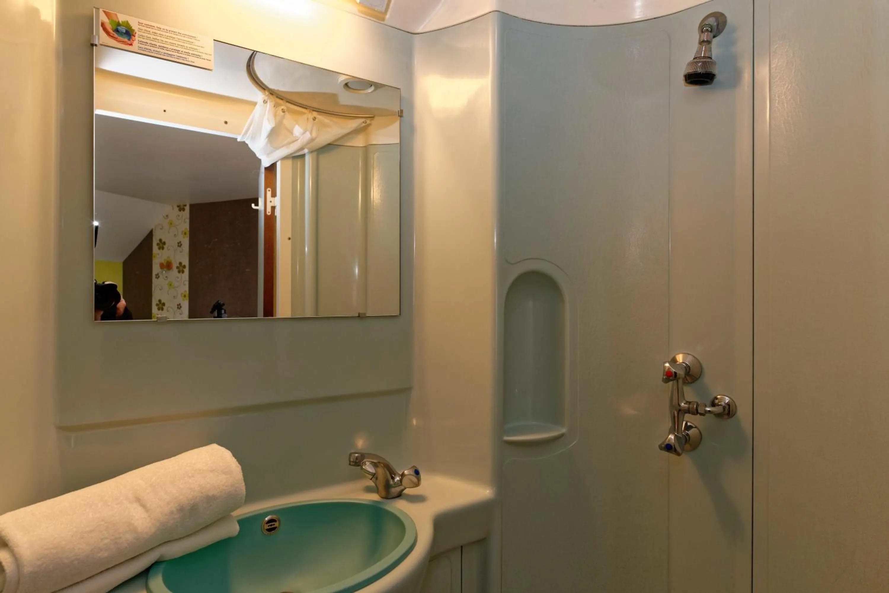 Bathroom in Auberge de la Fontaine